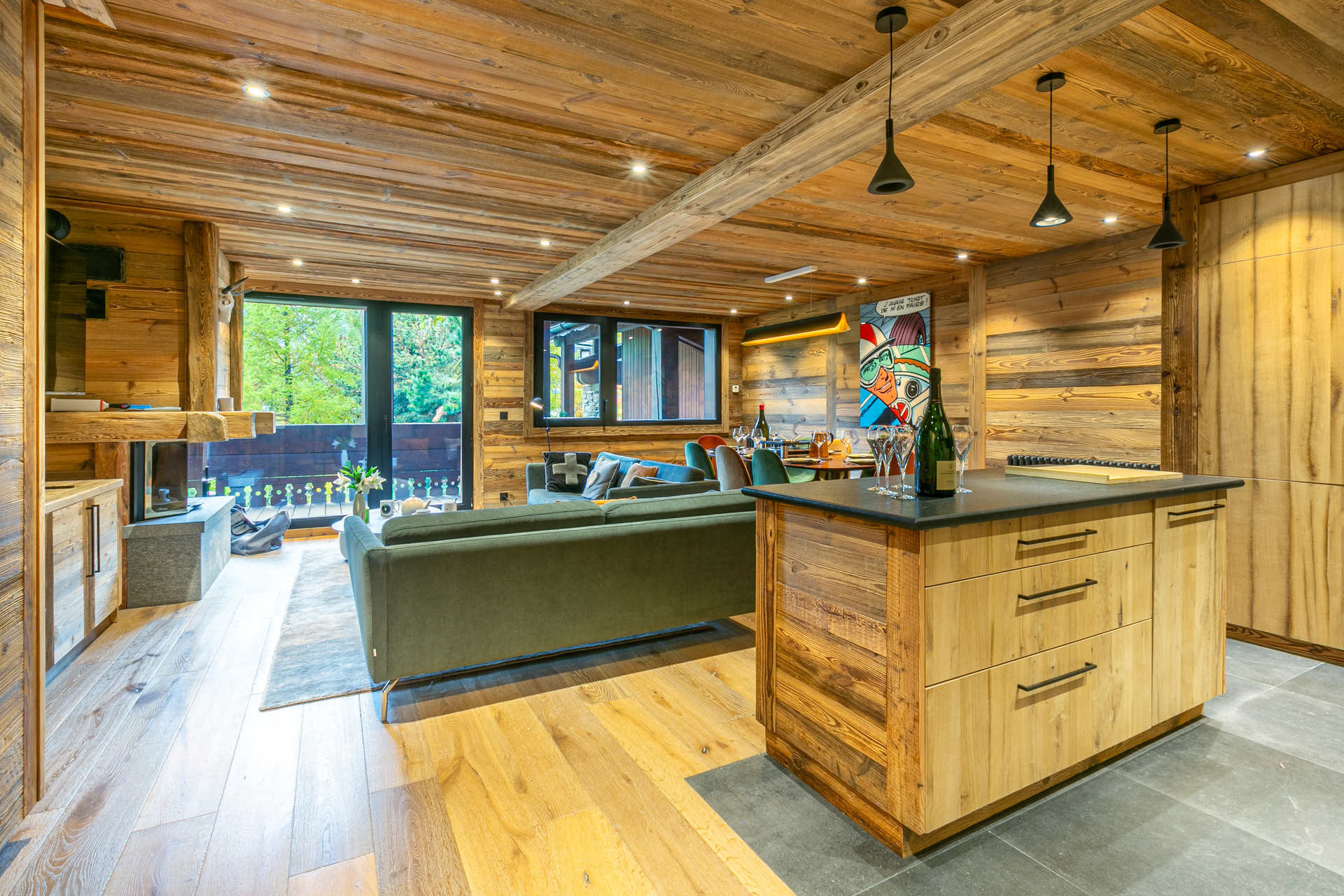 _lv_images__lot_0002340318_06_1456612