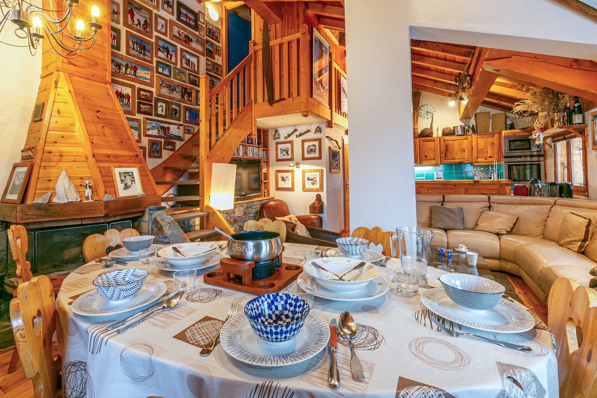 _lv_images__lot_0002340320_03_1456625