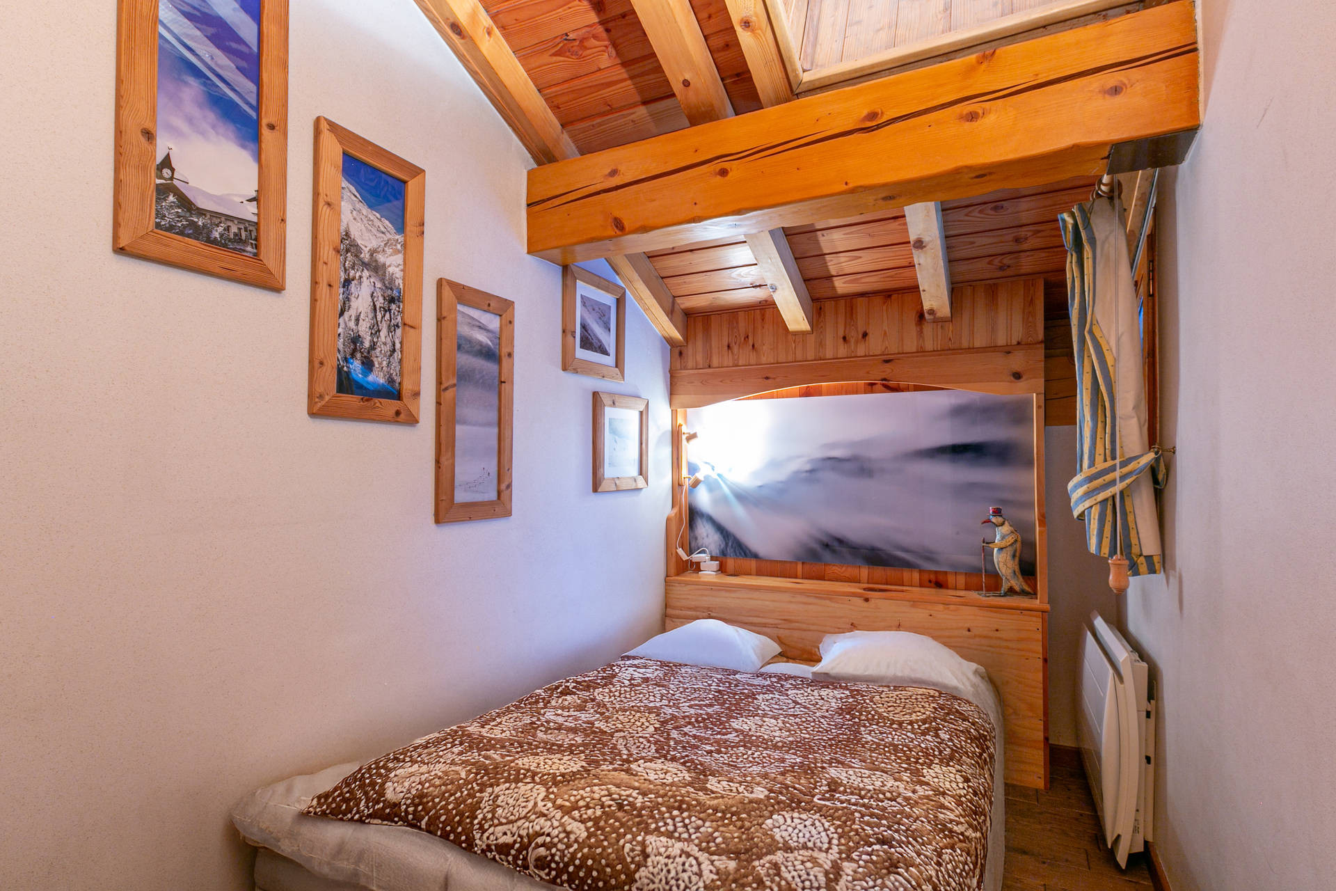 _lv_images__lot_0002340320_06_1456628