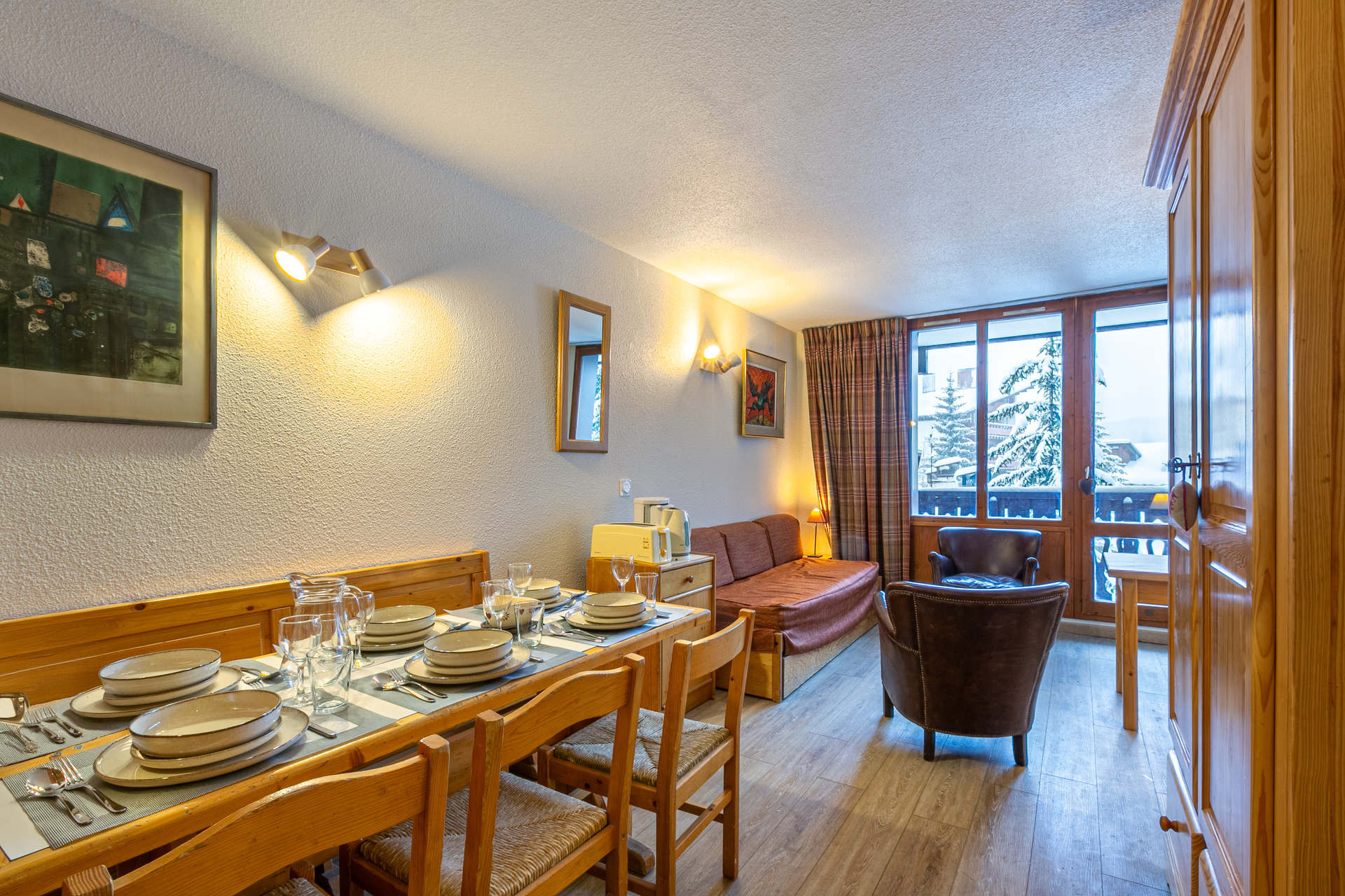 _lv_images__lot_0002340321_01_1456133