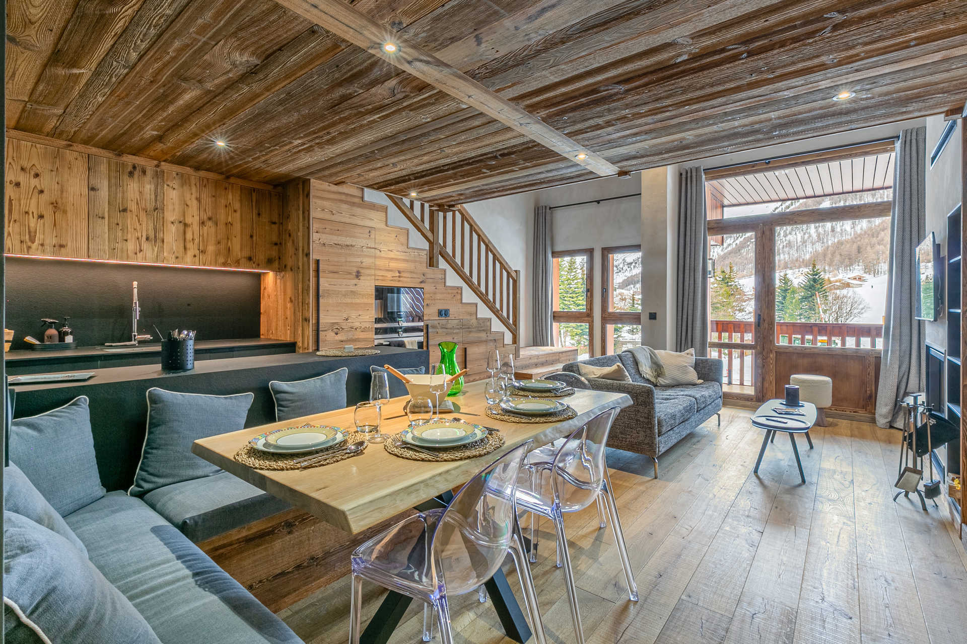 _lv_images__lot_0002340325_01_1455397