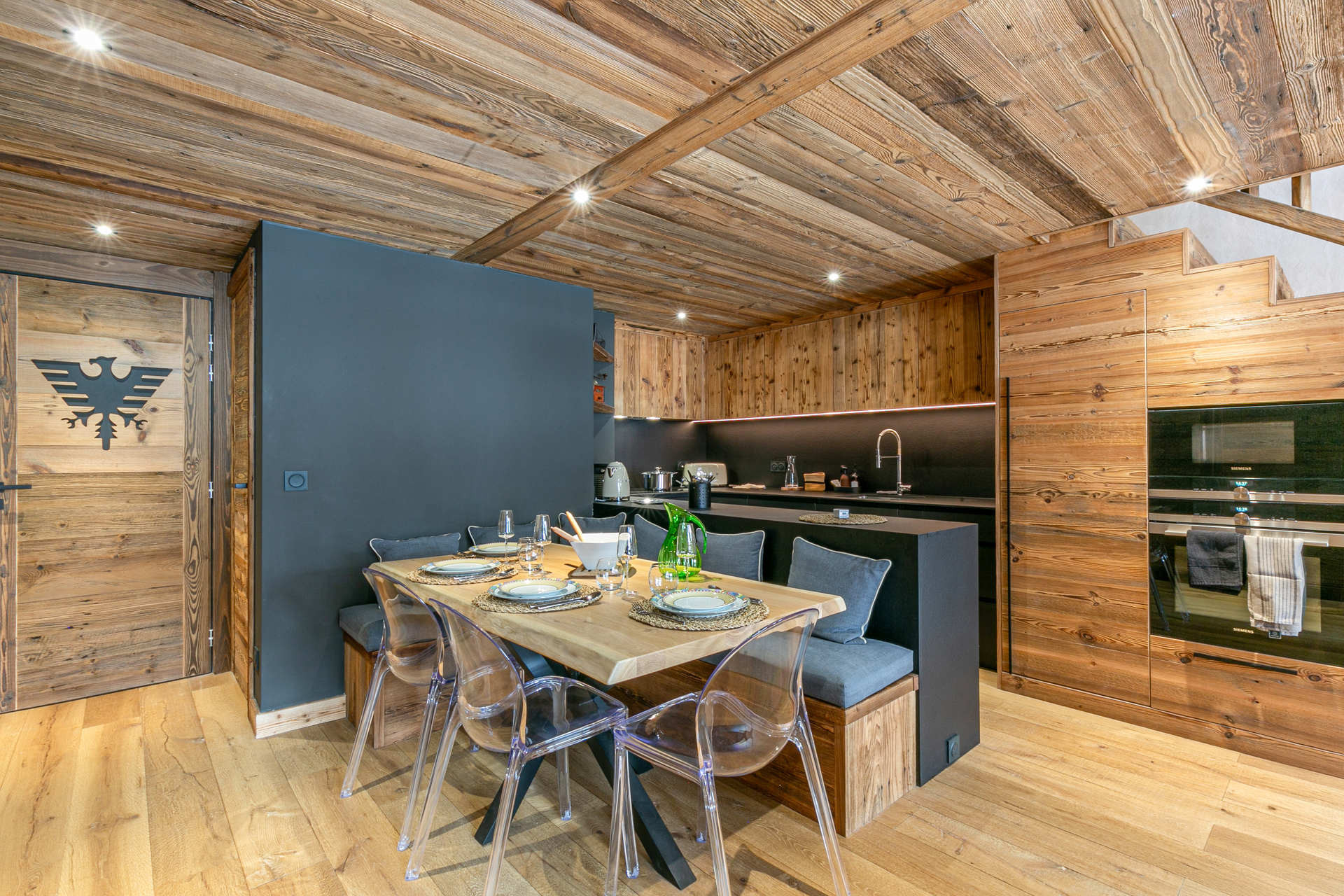 _lv_images__lot_0002340325_02_1455398