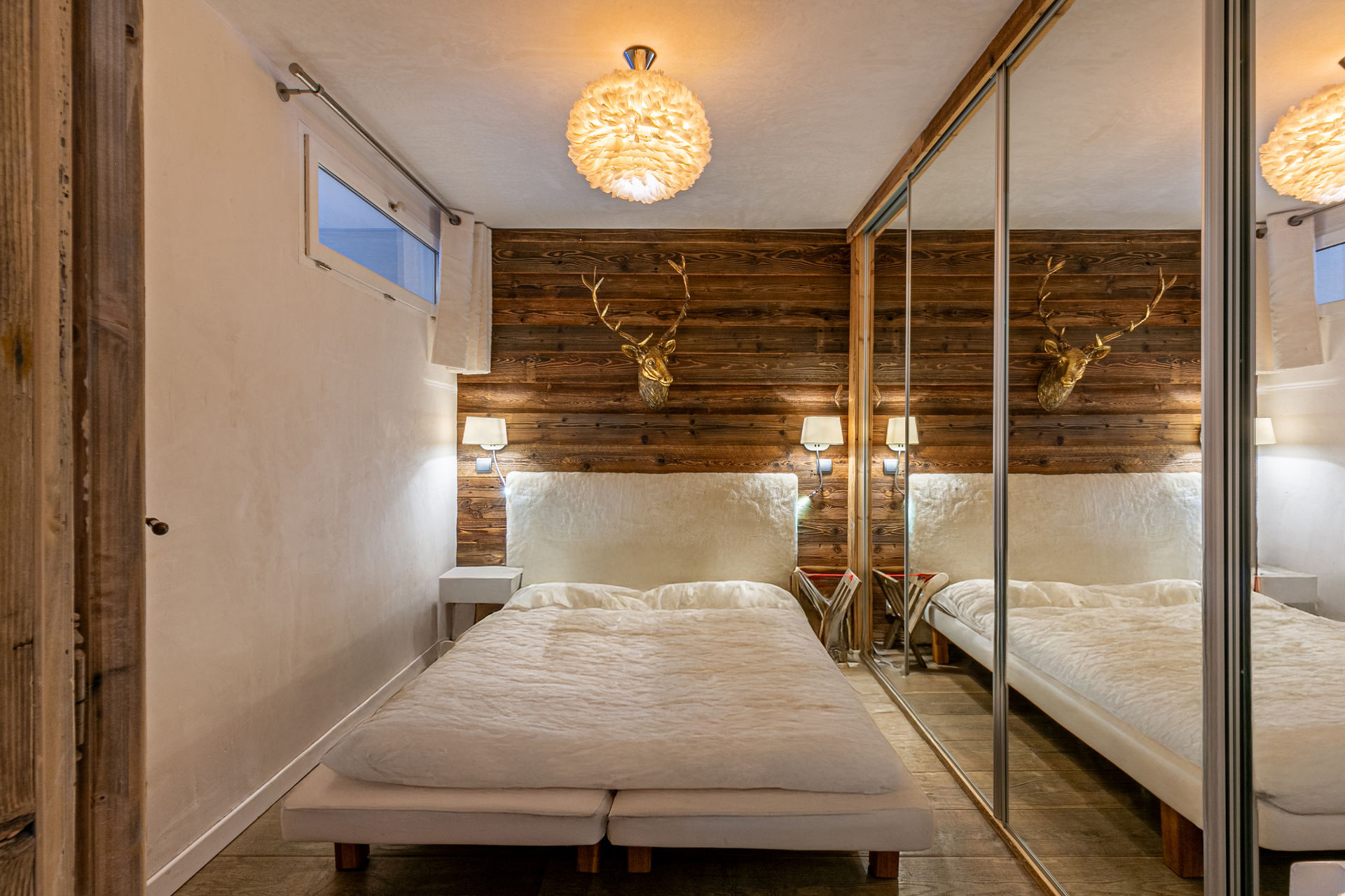 _lv_images__lot_0002340326_09_1455802