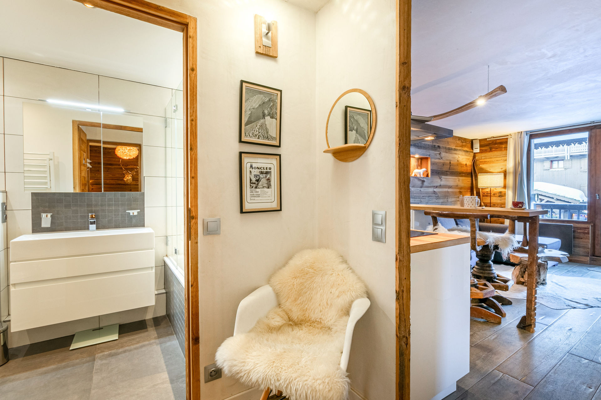 _lv_images__lot_0002340326_12_1455805