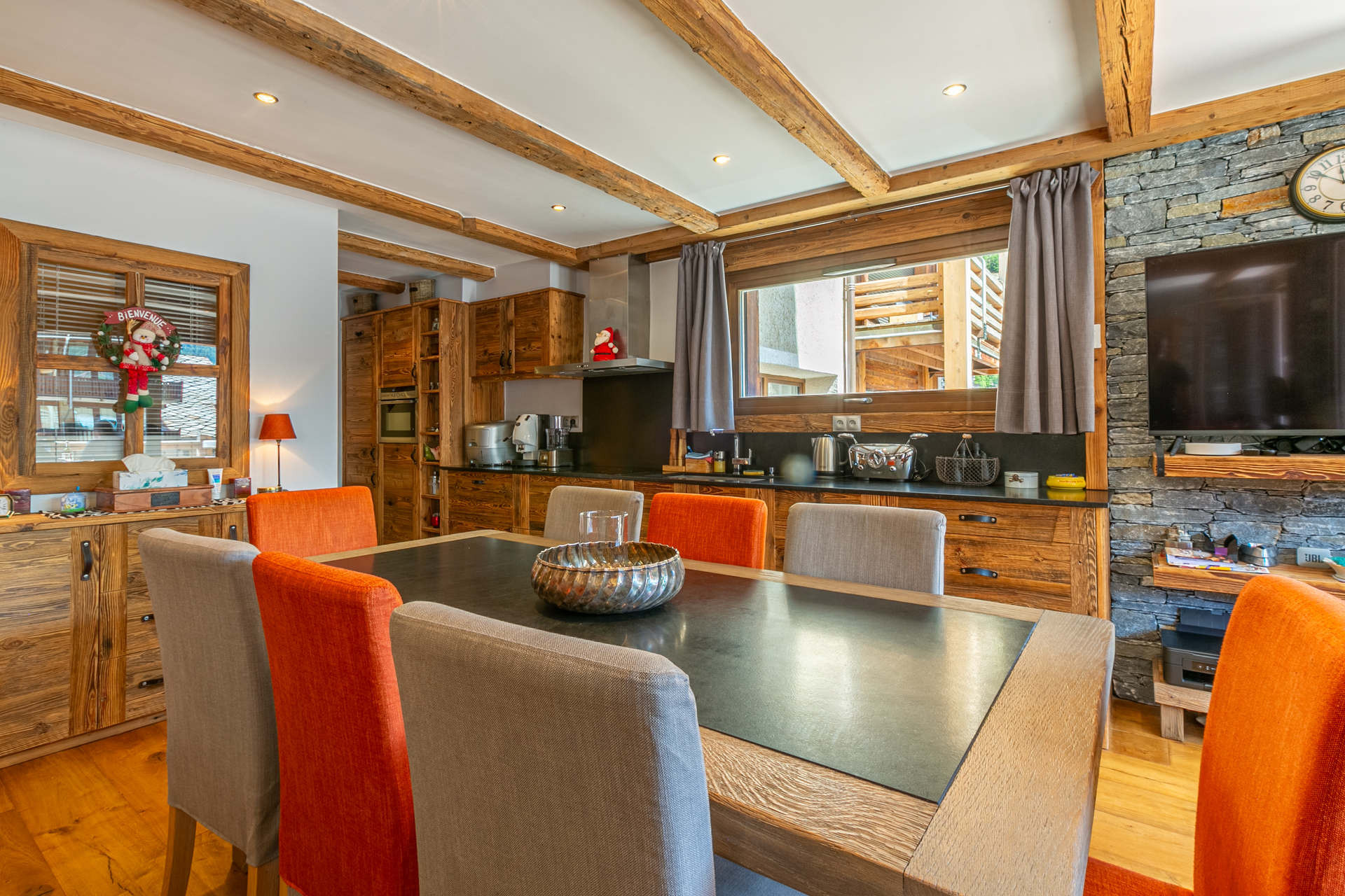 _lv_images__lot_0002340339_03_1456883