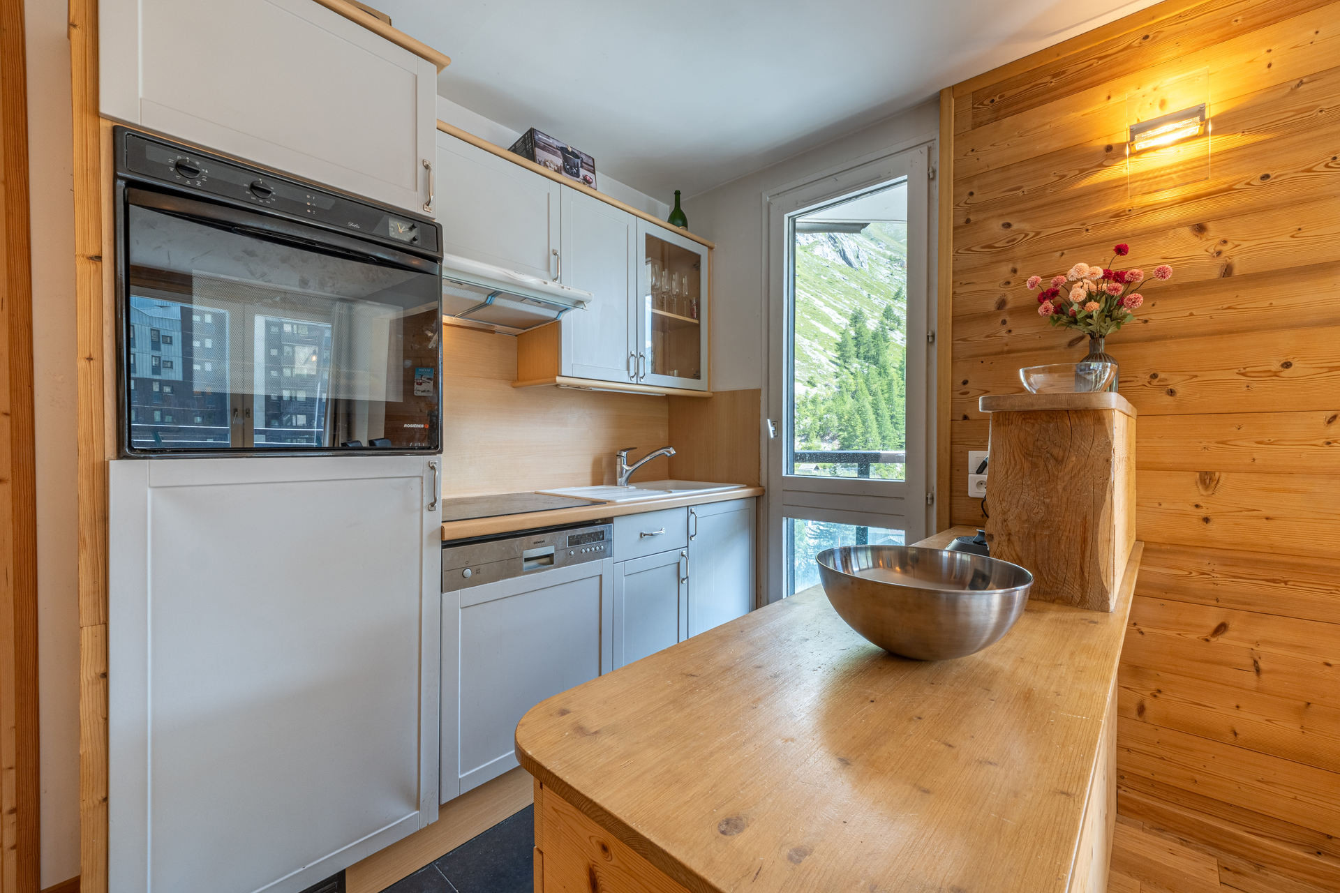 _lv_images__lot_0002340340_04_1454585