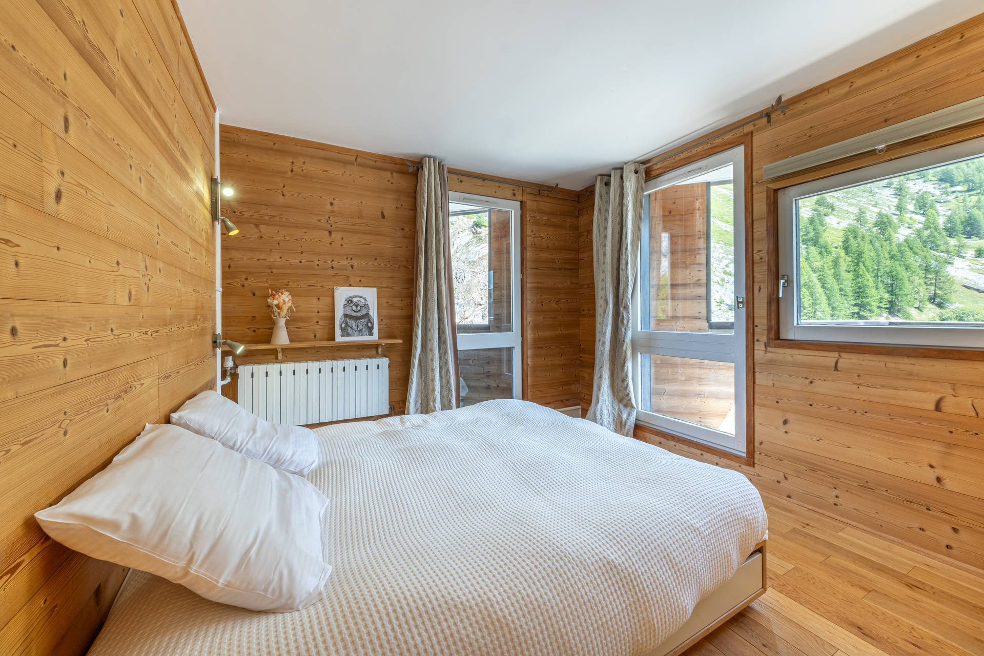 _lv_images__lot_0002340340_05_1454586