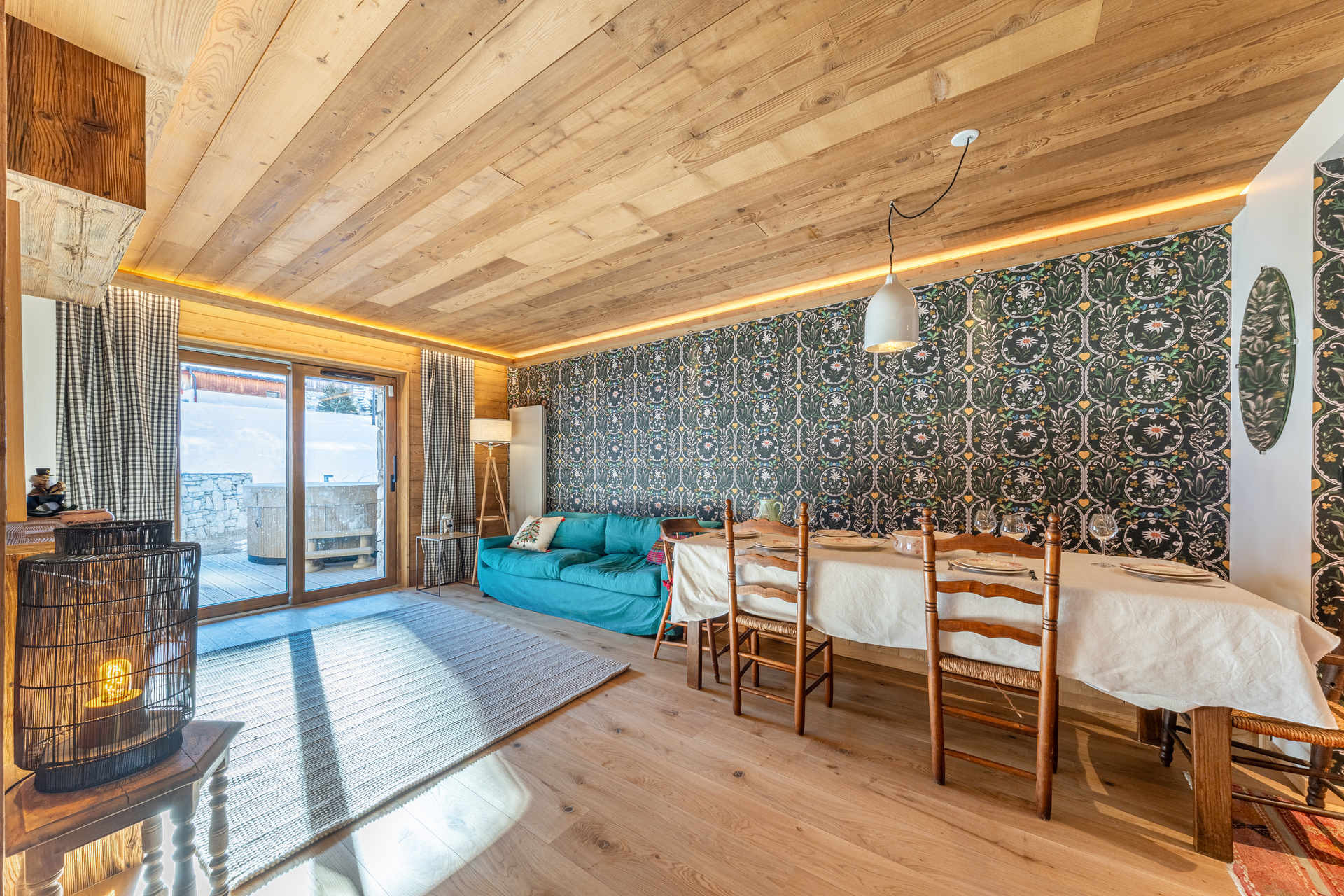 _lv_images__lot_0002340344_01_1455094