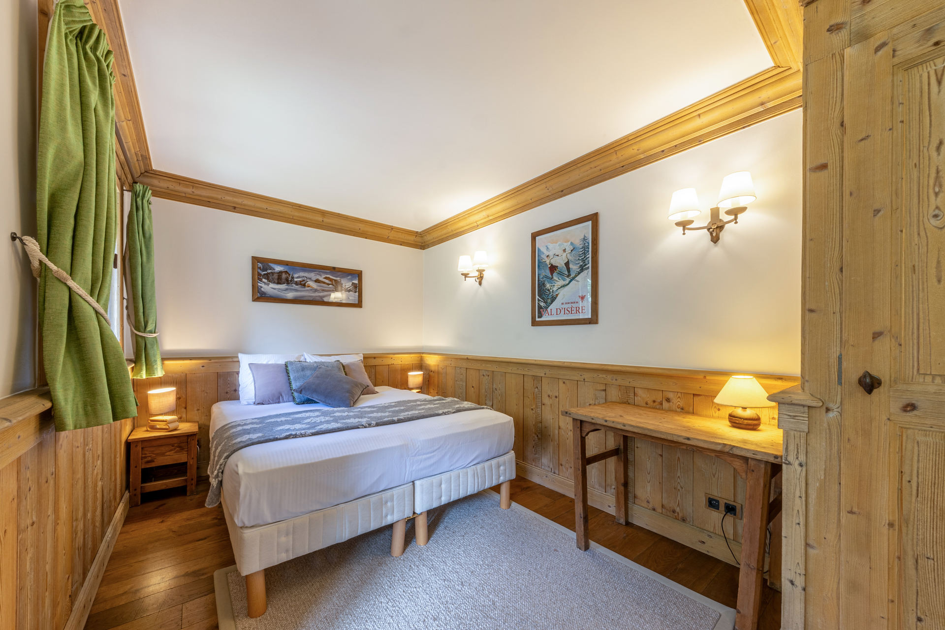 _lv_images__lot_0002340348_11_1454795