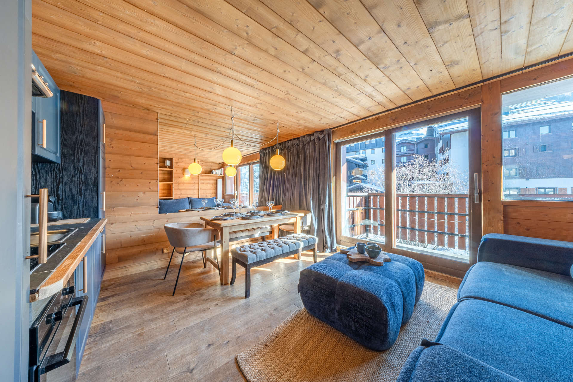 _lv_images__lot_0002340357_01_1455230