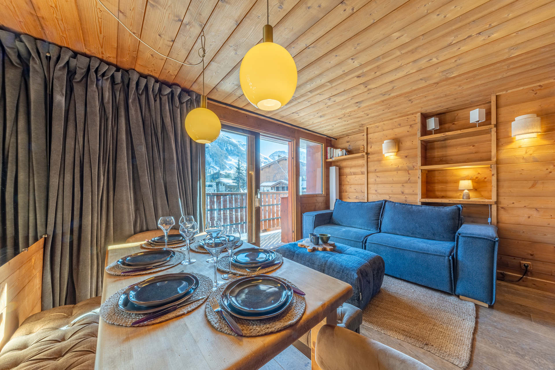 _lv_images__lot_0002340357_05_1455234