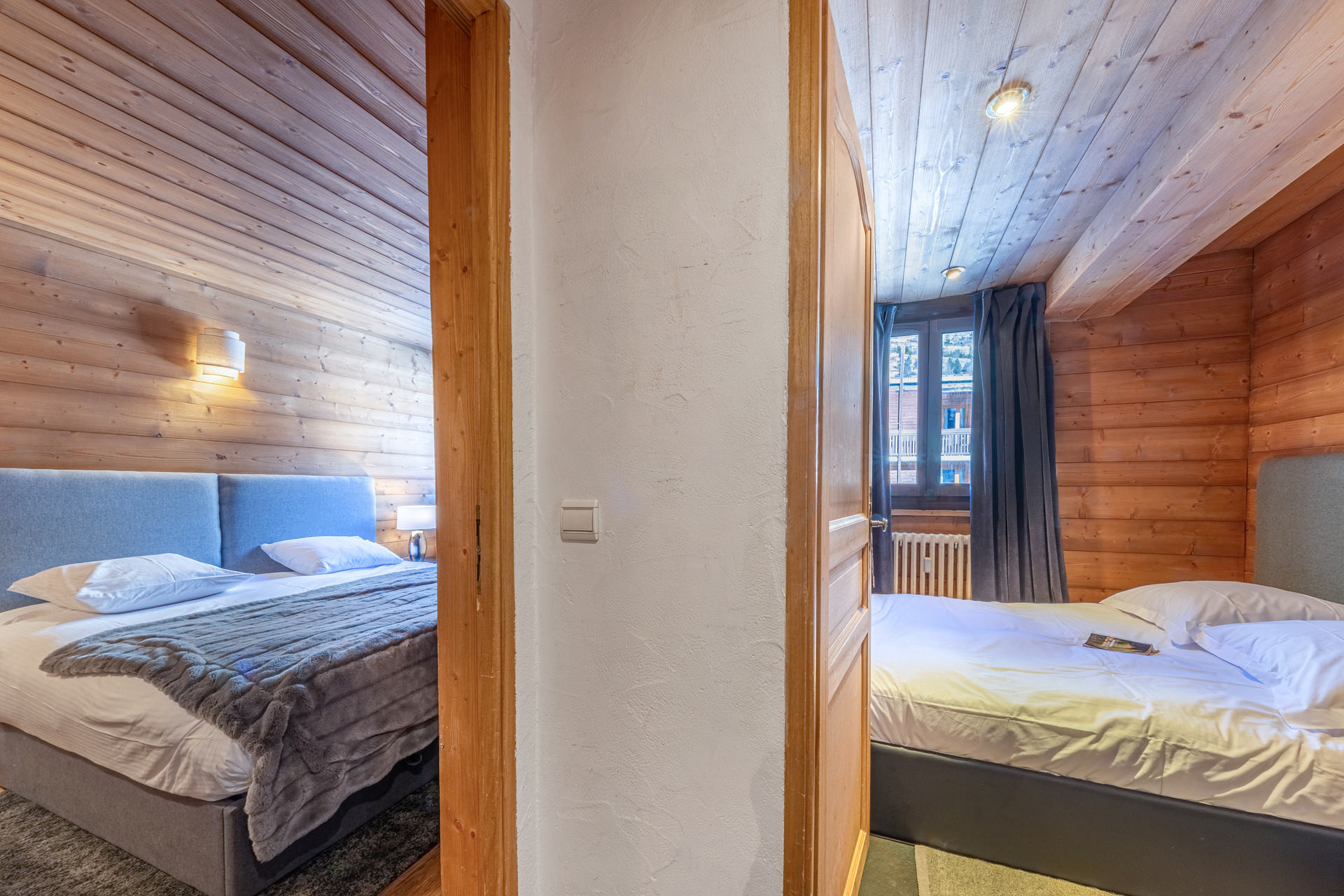 _lv_images__lot_0002340357_13_1455242