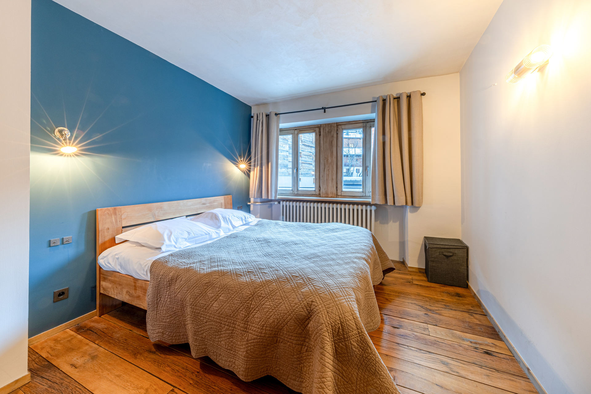 _lv_images__lot_0002340359_07_1454524