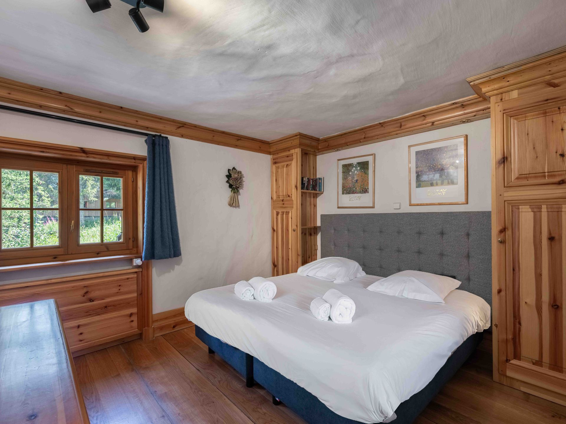 _lv_images__lot_0005880001_09_1445097