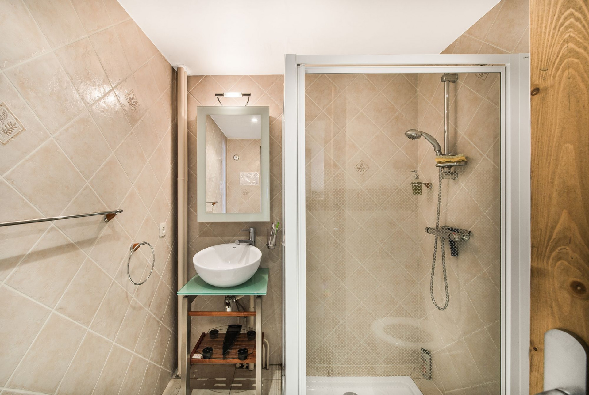 _lv_images__lot_0020402158_08_1449057