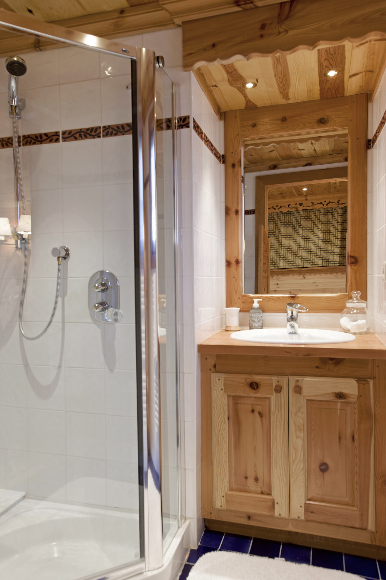 _lv_images__lot_0020810001_09_1448198