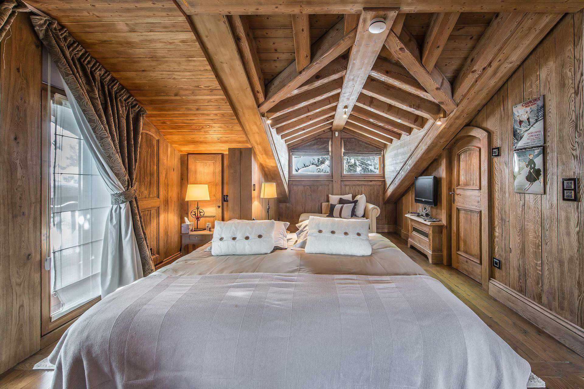 _lv_images__lot_0021680001_08_1448311