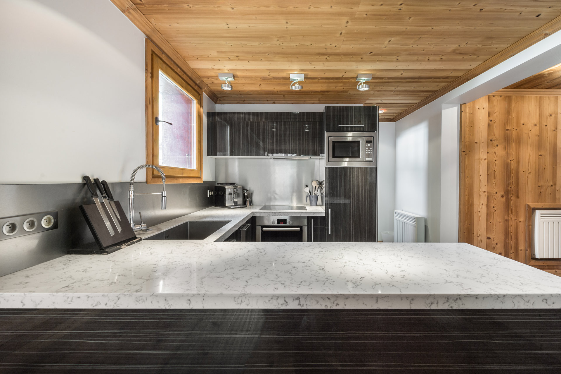 _lv_images__lot_0060040001_04_1446652