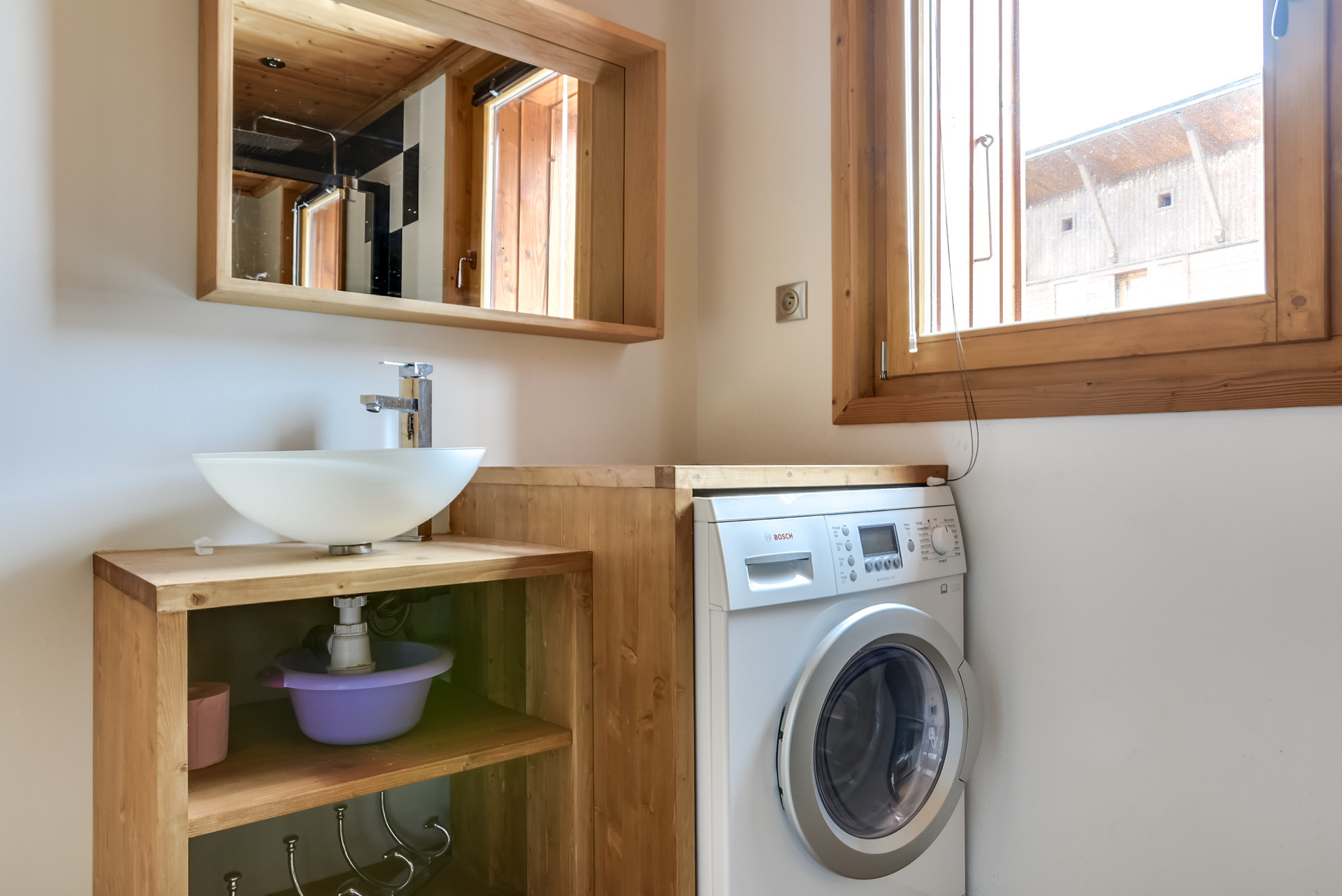 _lv_images__lot_0060040001_08_1446656