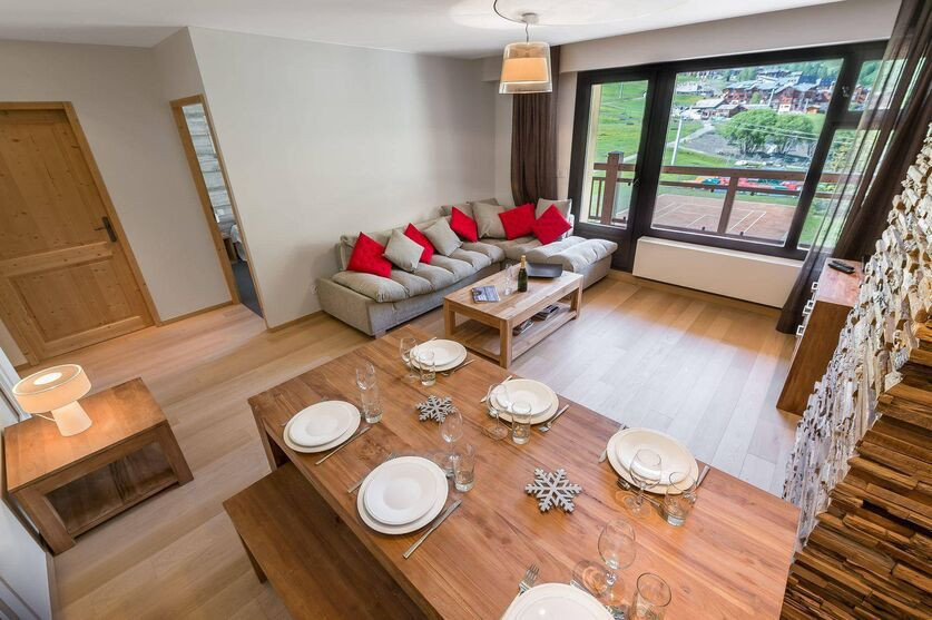 _lv_images__lot_0060064849_02_1446822