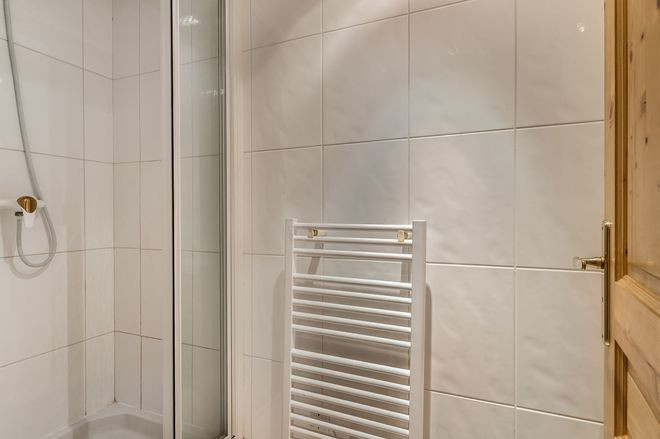 _lv_images__lot_0060080008_08_1446765