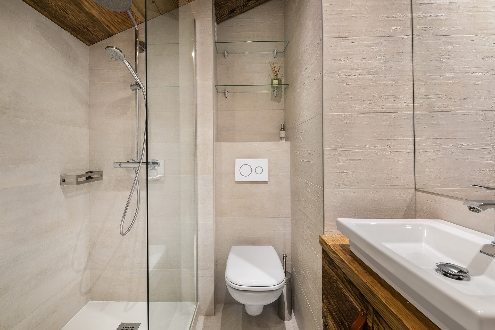 _lv_images__lot_0060460245_08_1446804