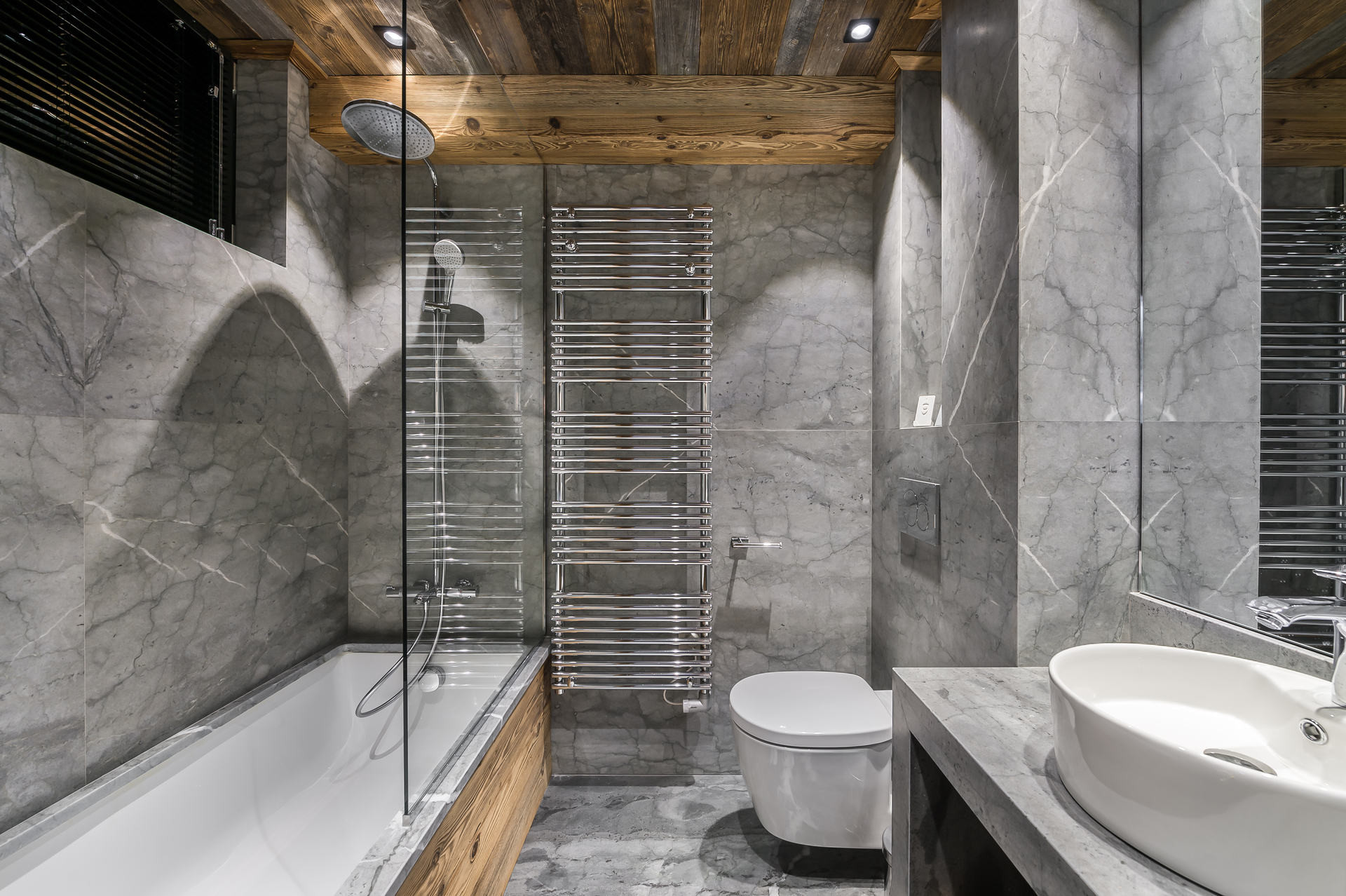 _lv_images__lot_0060510418_06_1446225