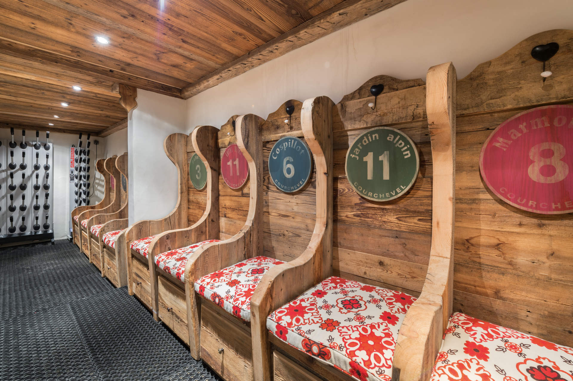 _lv_images__lot_0060510453_16_1448189