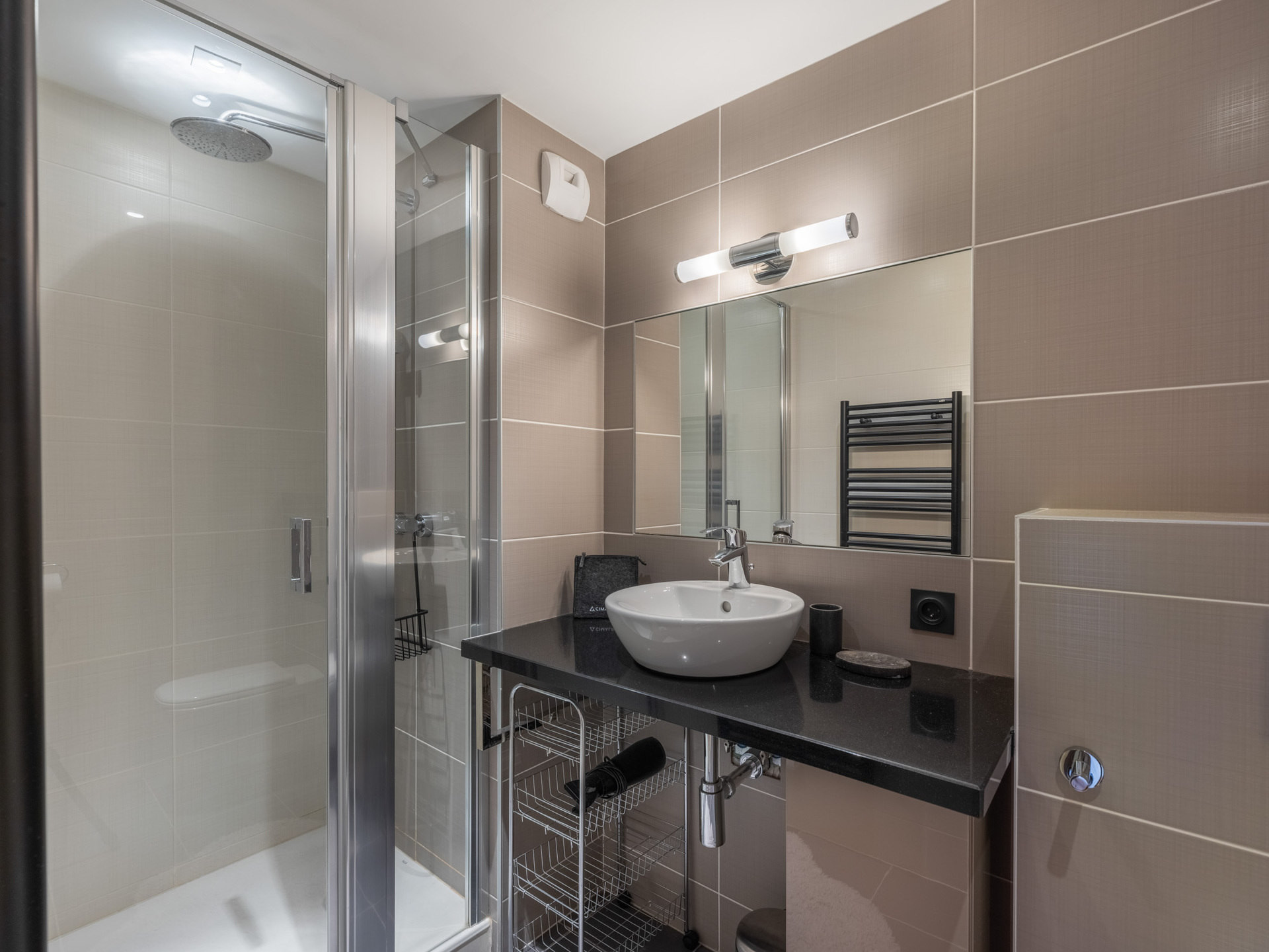 _lv_images__lot_0060510510_07_1445822