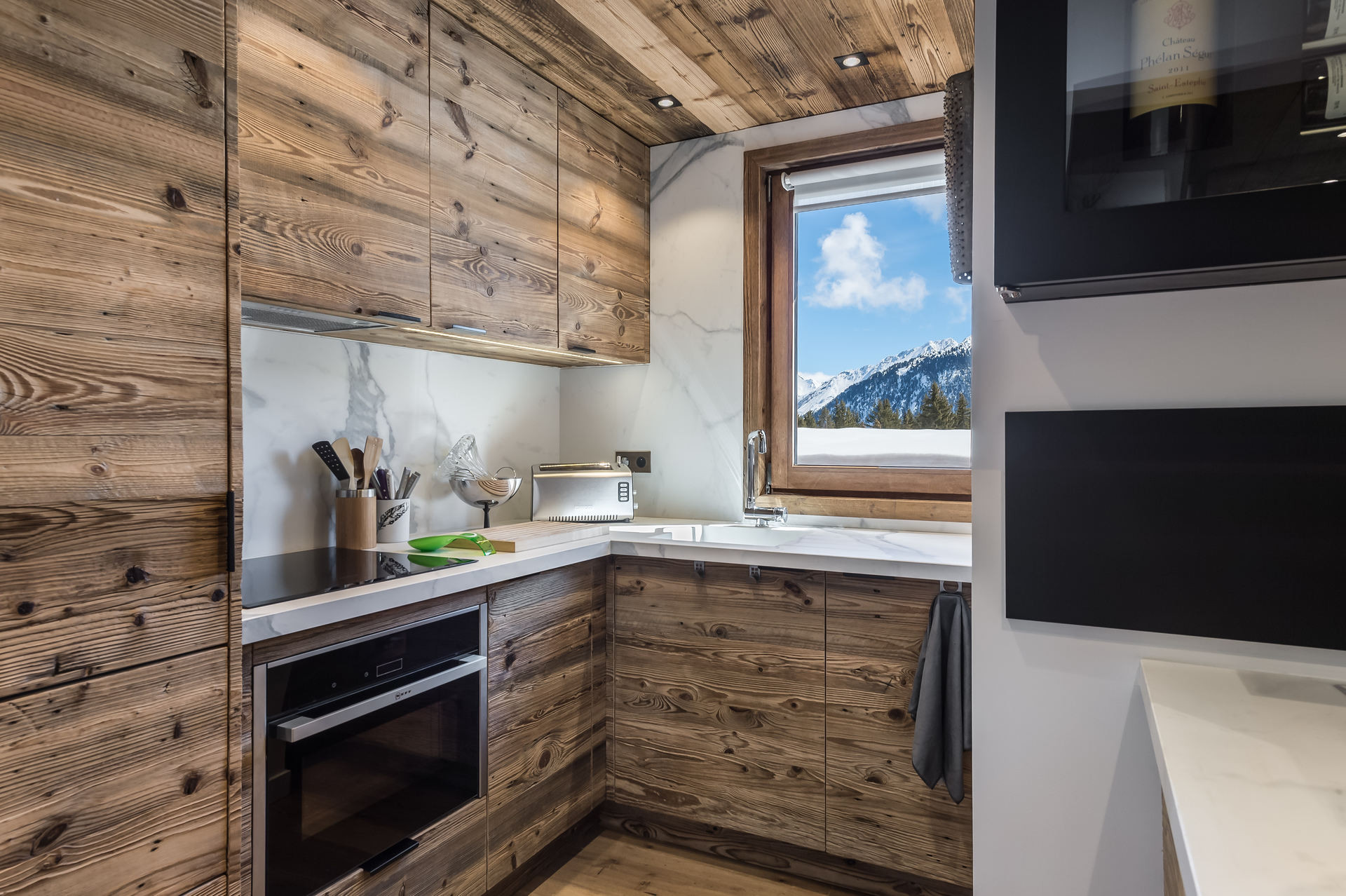 _lv_images__lot_0060510542_08_1449041