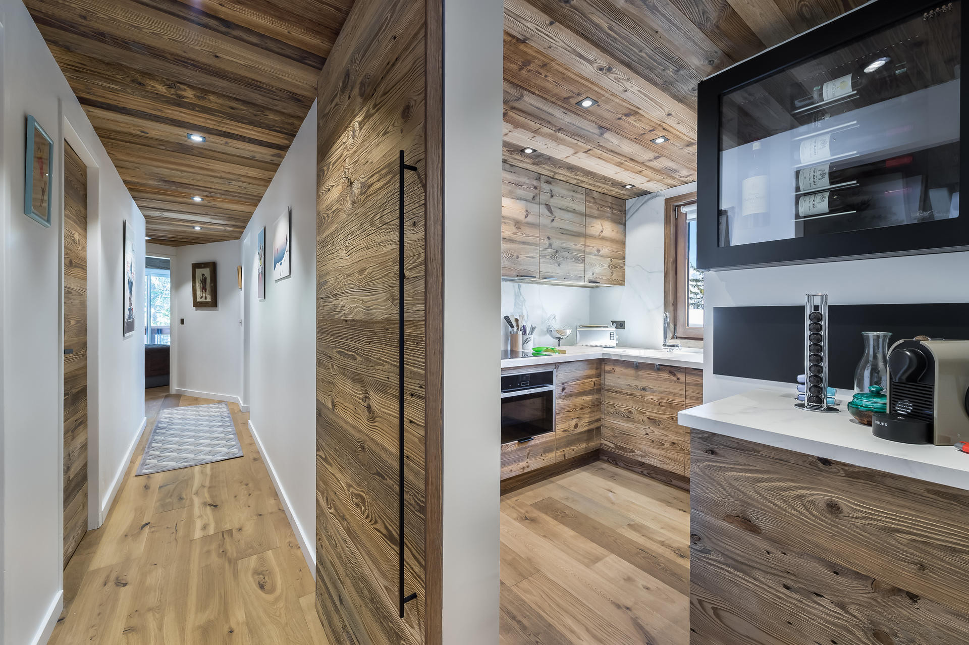 _lv_images__lot_0060510542_09_1449042