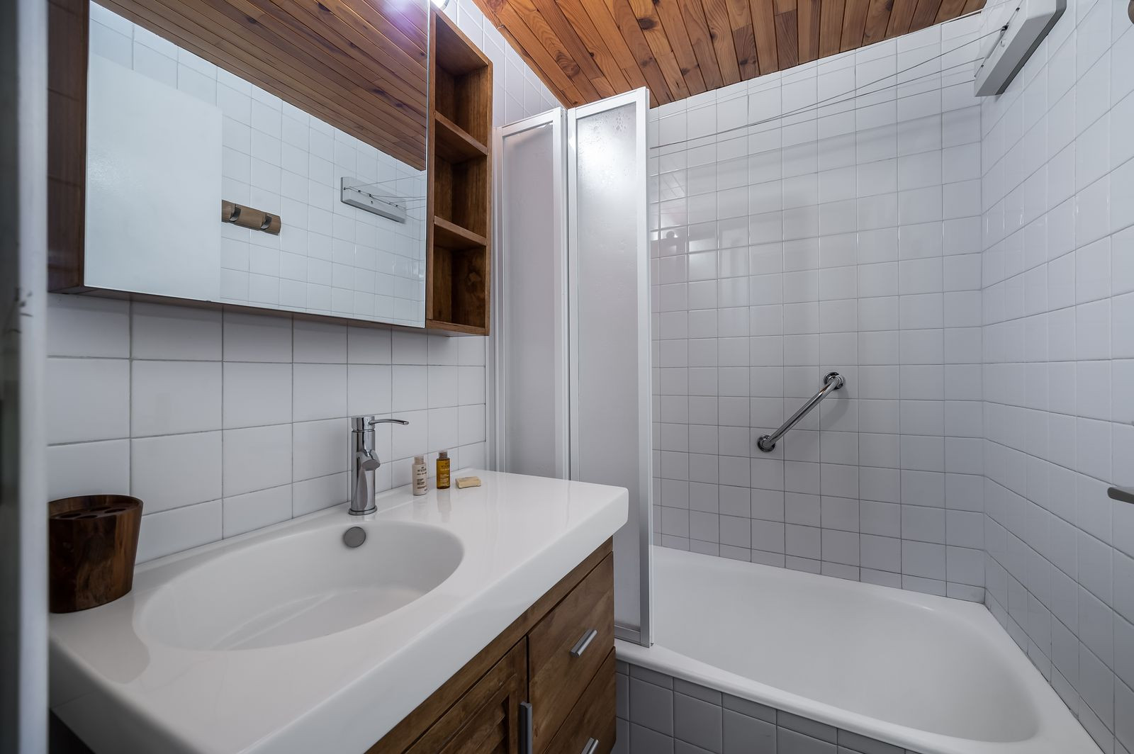 _lv_images__lot_0060510616_06_1449096