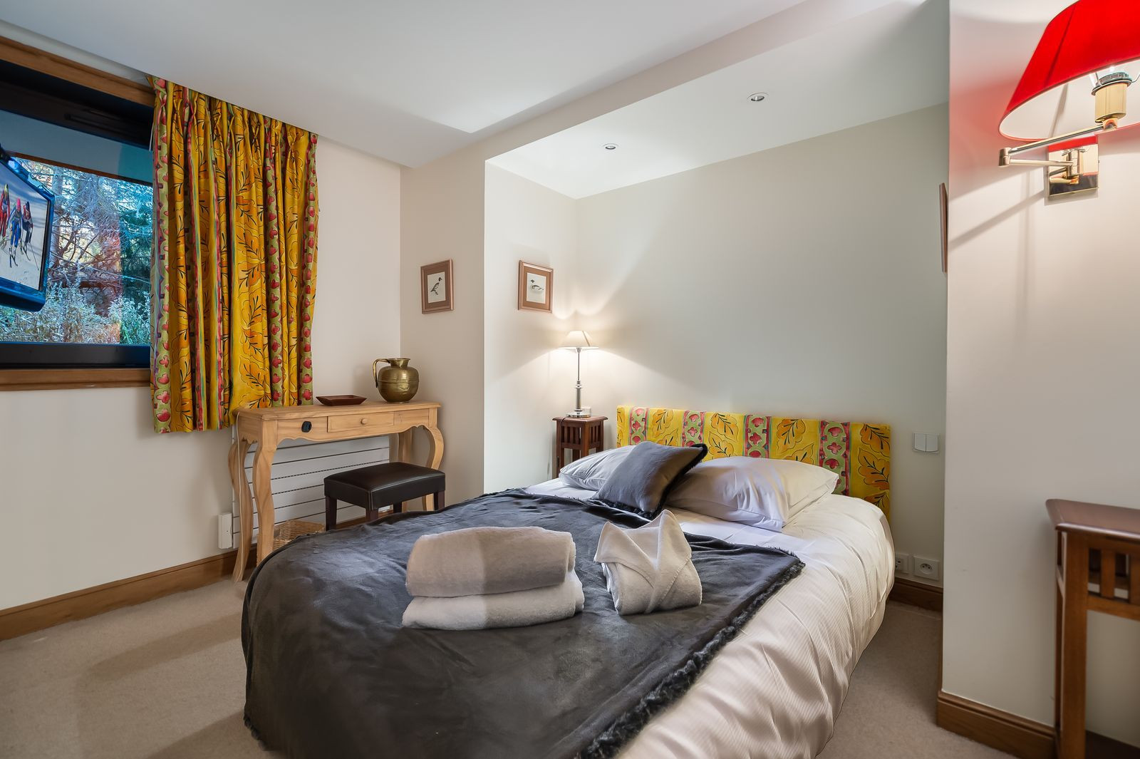 _lv_images__lot_0060510686_05_1448107