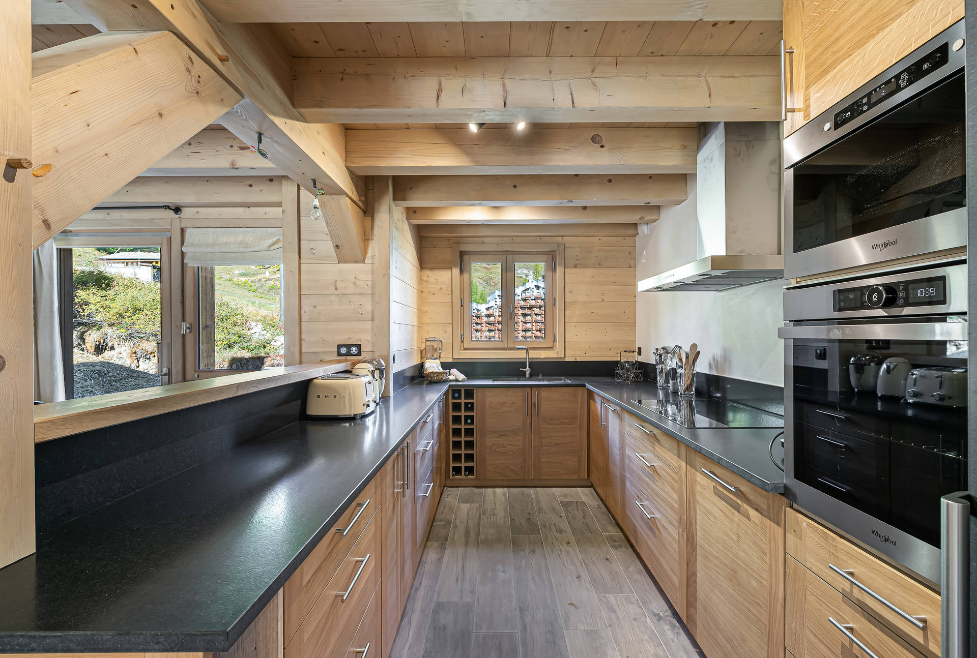 _lv_images__lot_0060510725_06_1446323