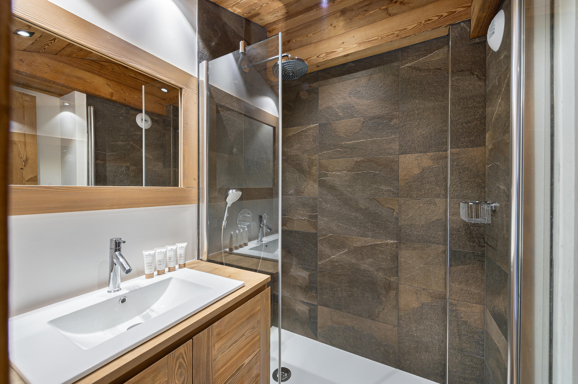 _lv_images__lot_0060510879_07_1445781