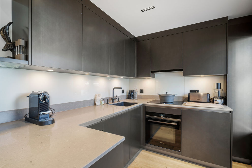 _lv_images__lot_0060510902_07_1448810