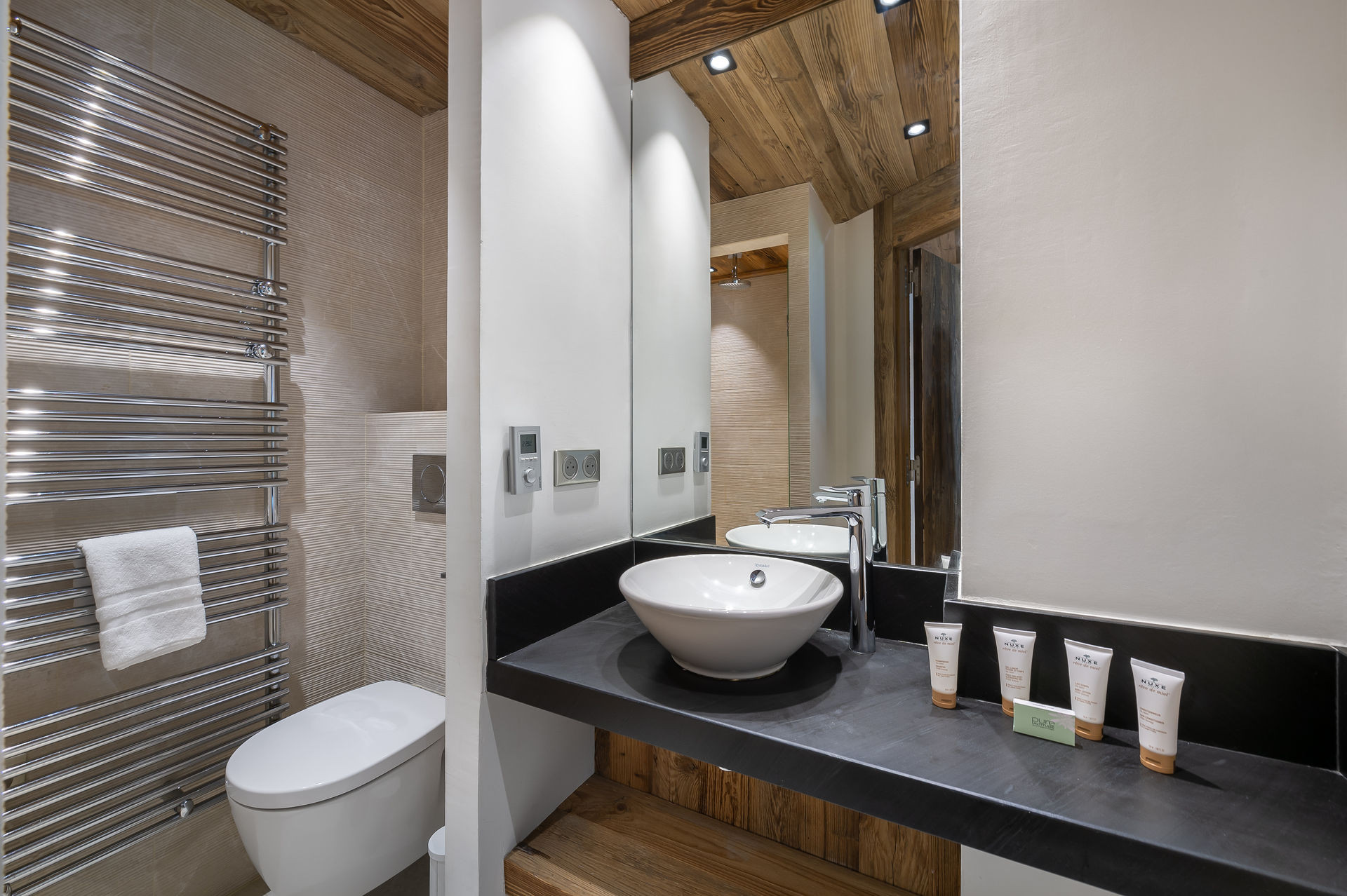 _lv_images__lot_0060510954_10_1446733