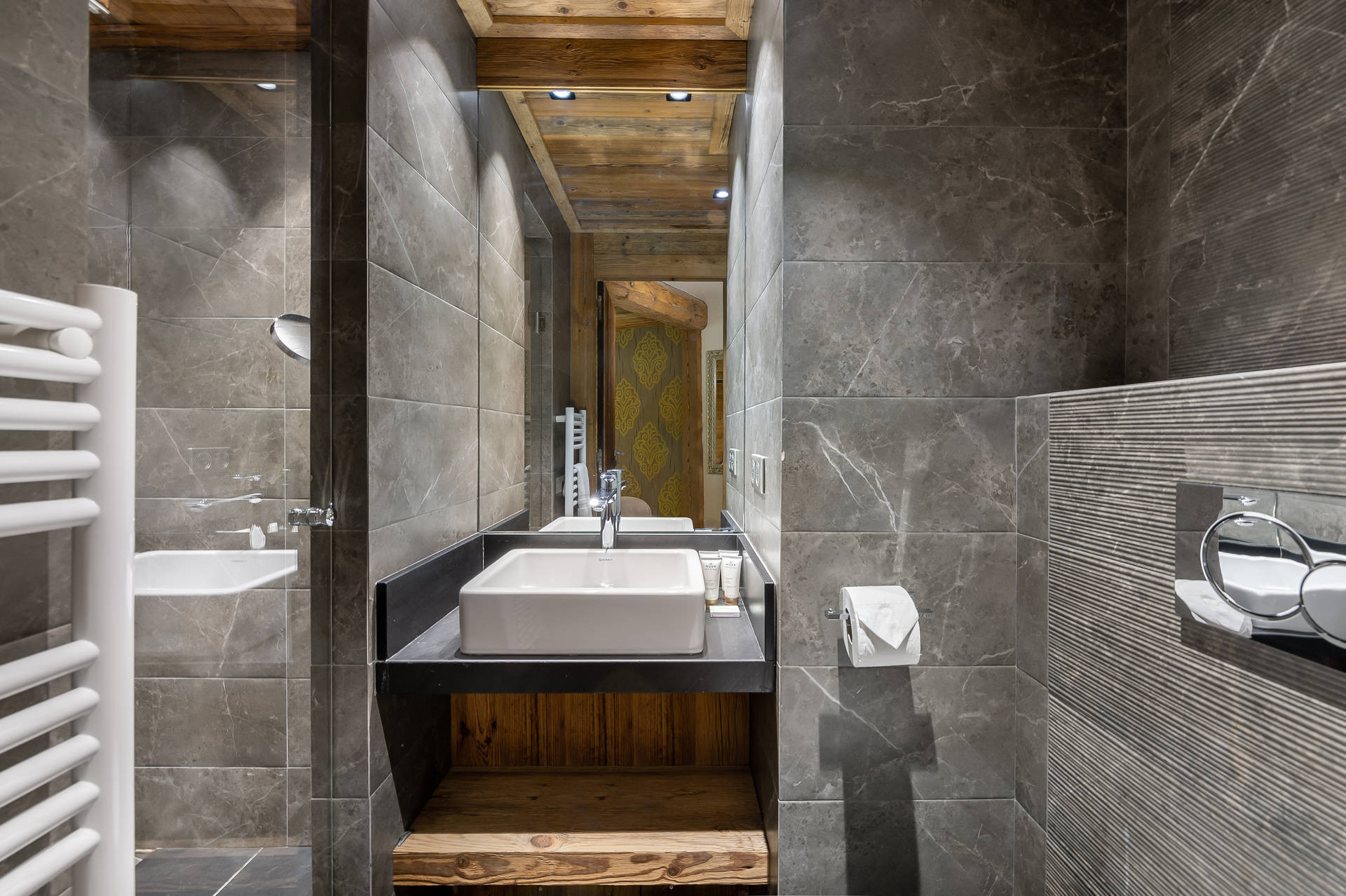 _lv_images__lot_0060510954_12_1446735