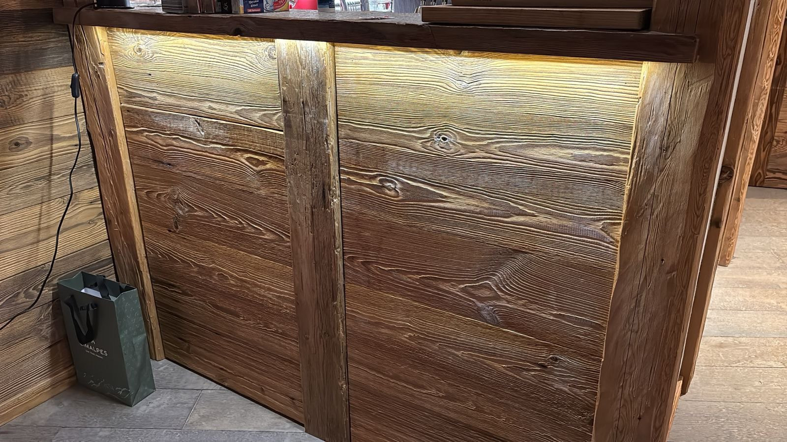 _lv_images__lot_0060511023_16_1445931