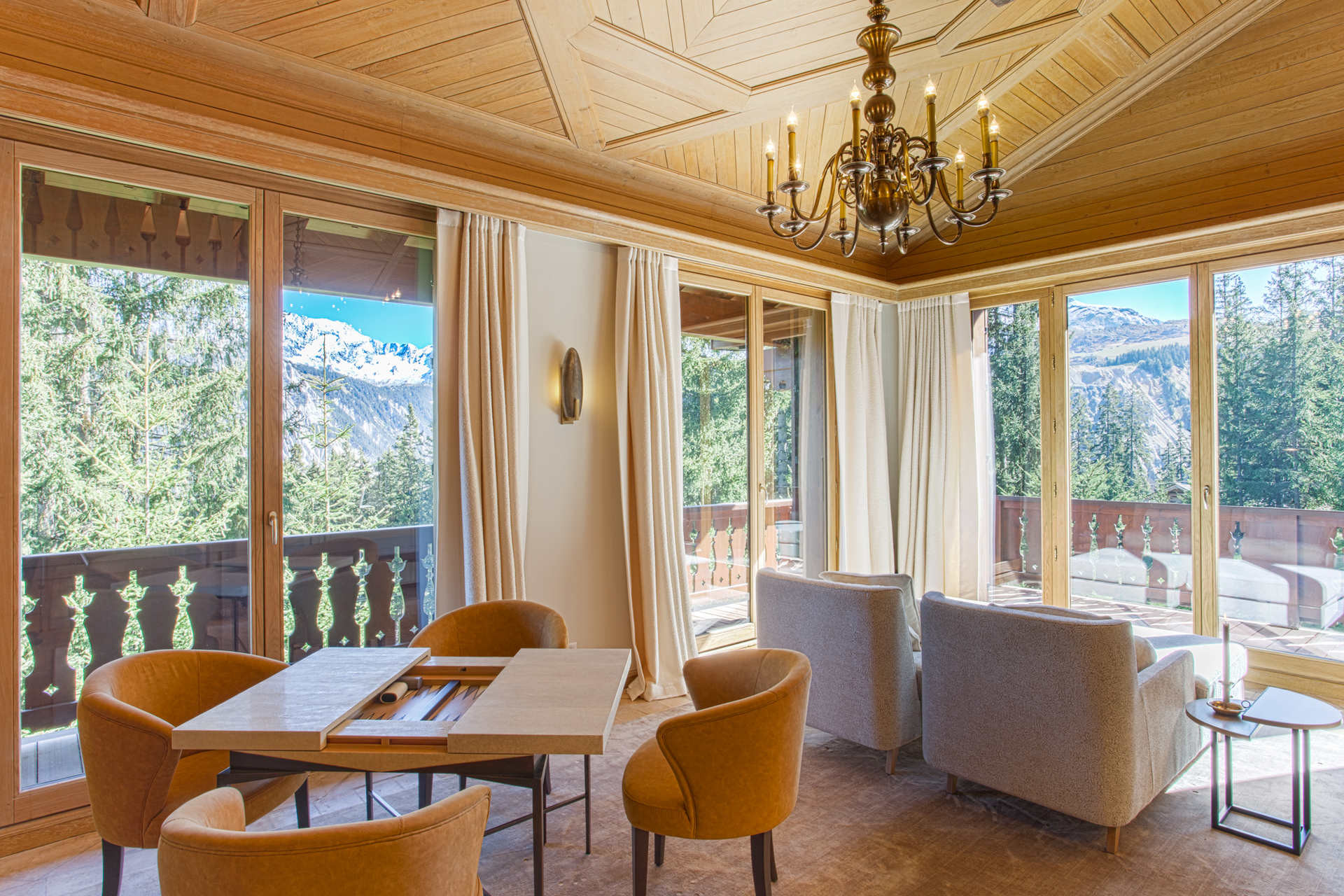 _lv_images__lot_0060511061_02_1448160