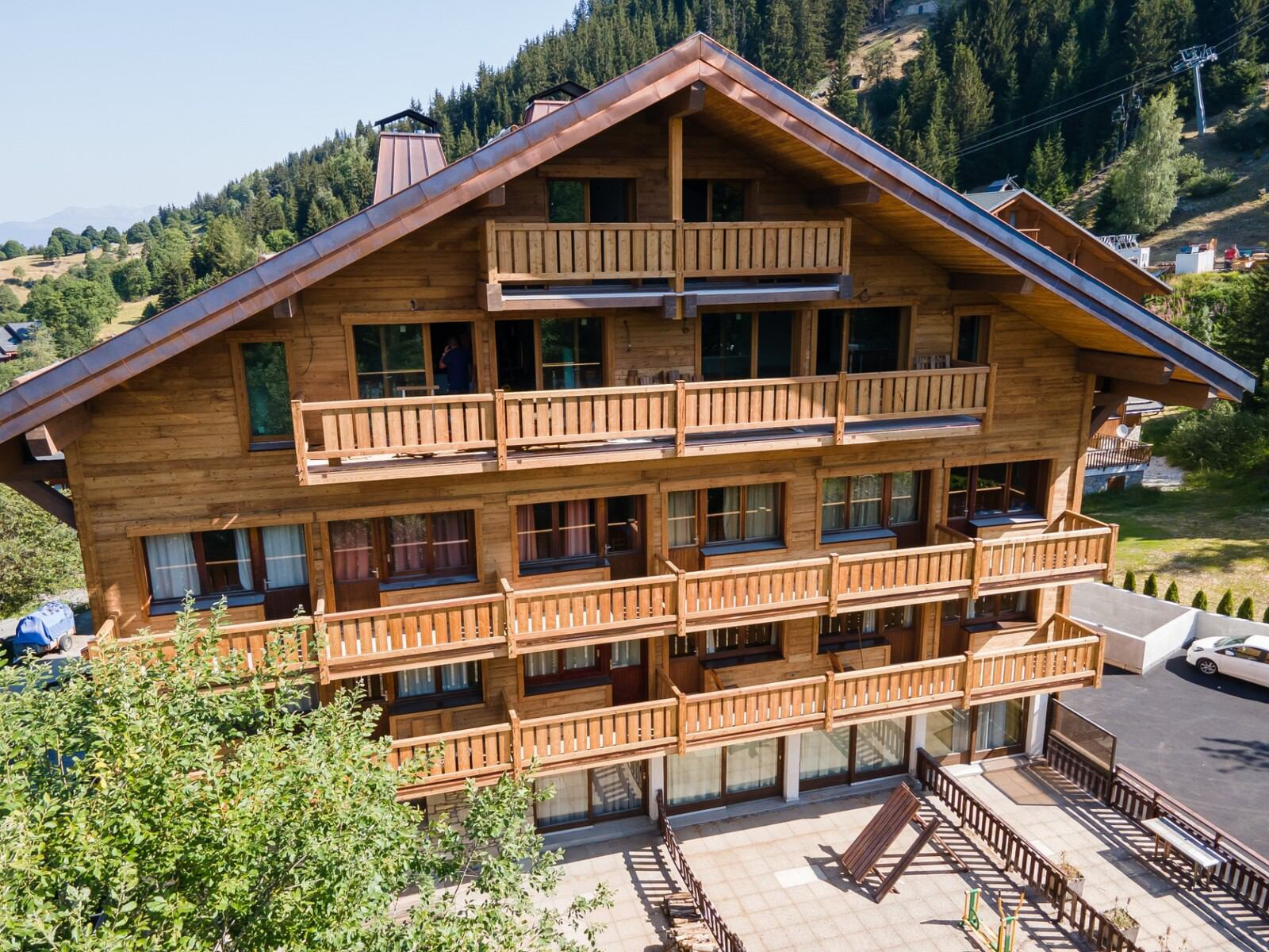 _lv_images__lot_0060511257_16_1444178