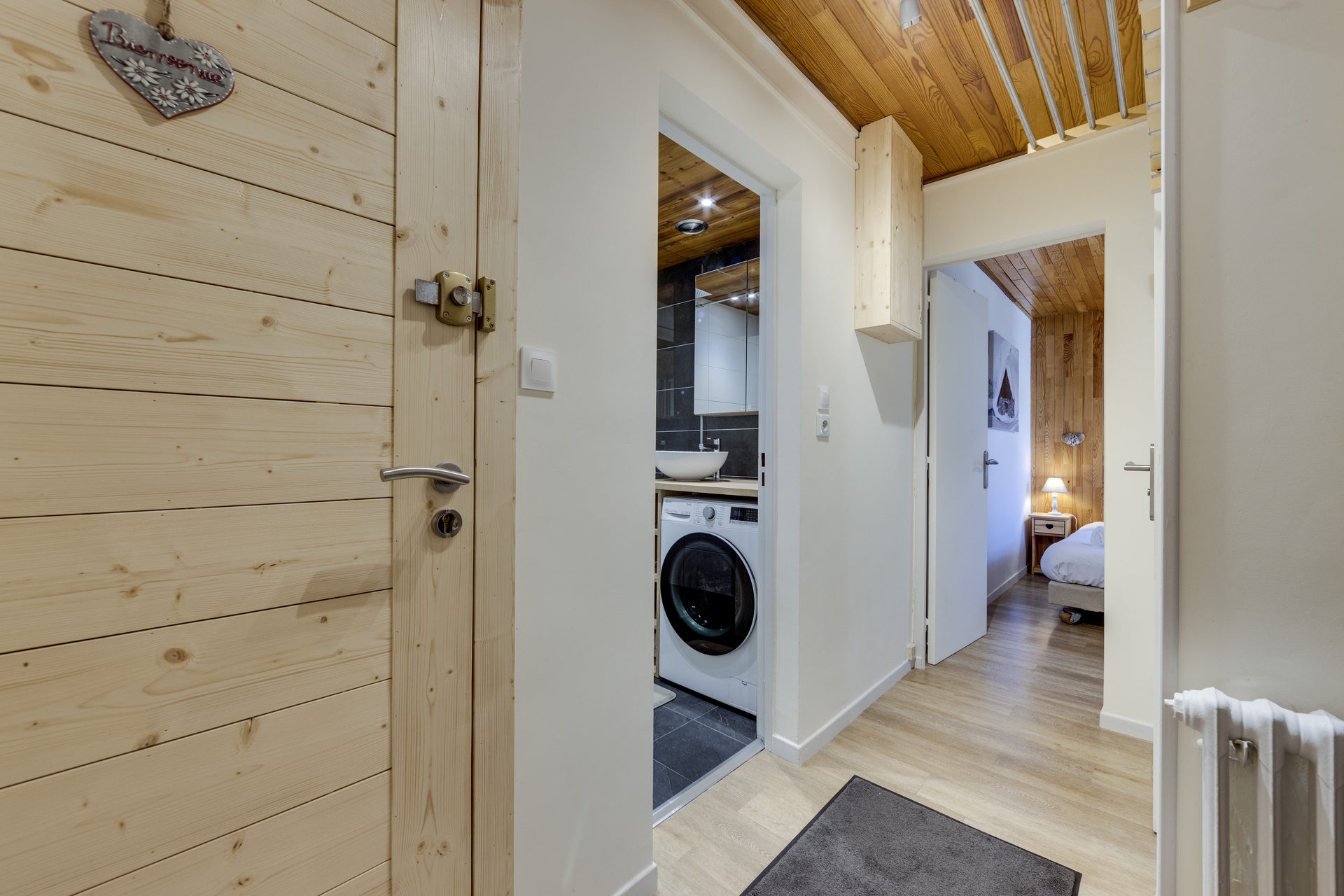 _lv_images__lot_0074061438_06_1447662