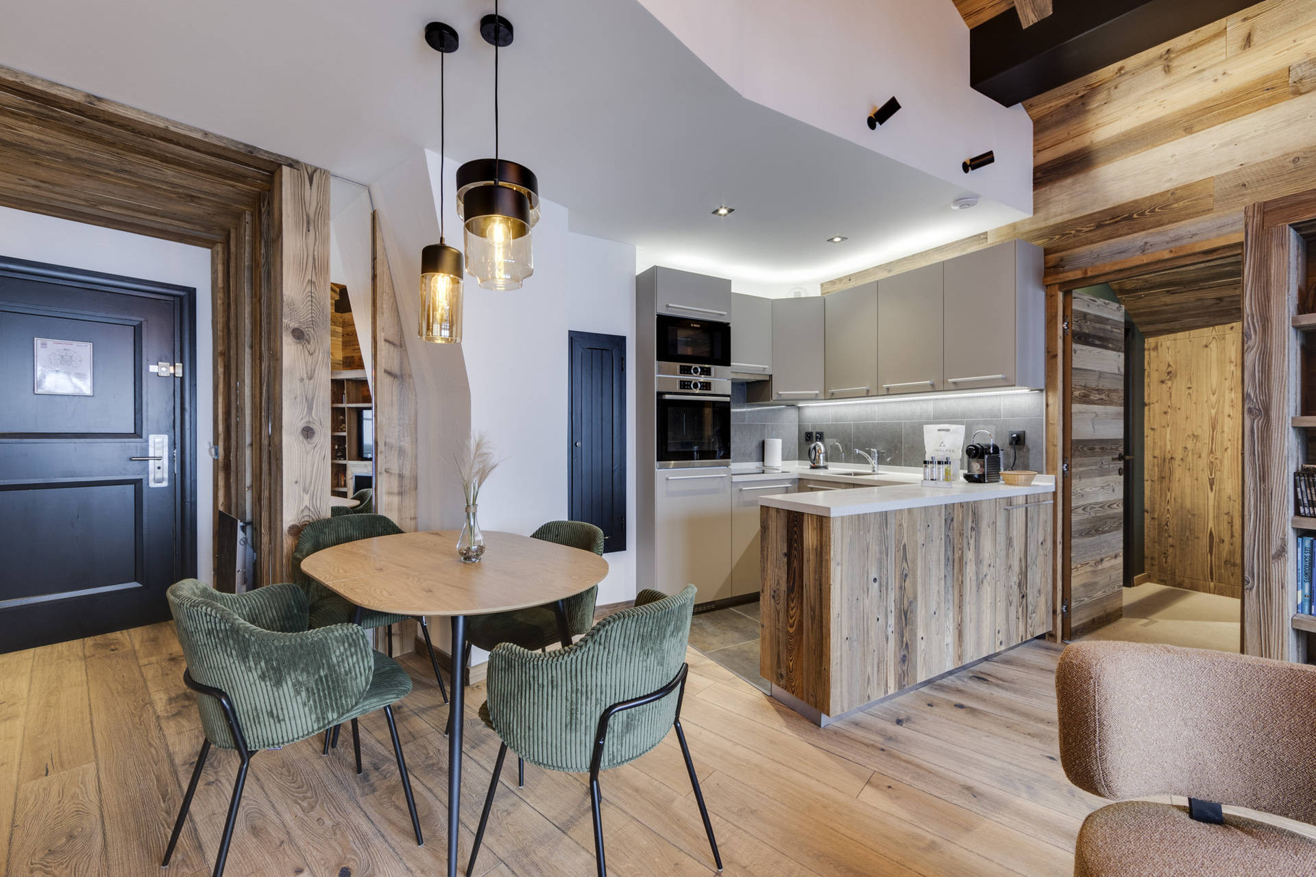 _lv_images__lot_0074061473_04_1447832