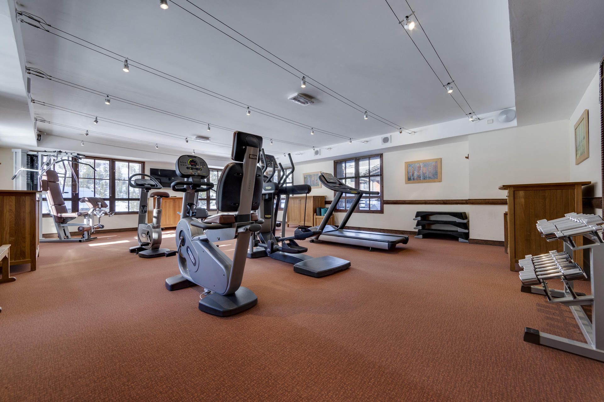 _lv_images__lot_0074061473_15_1447842