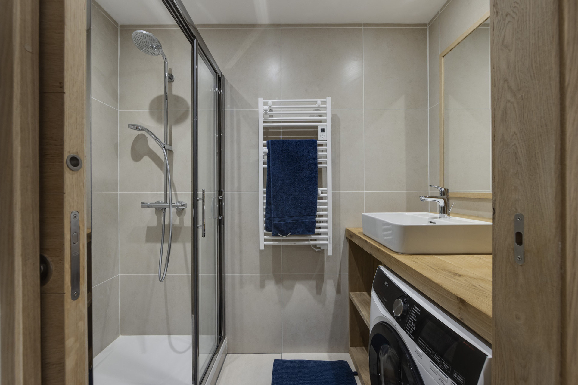 _lv_images__lot_0074061511_08_1447499