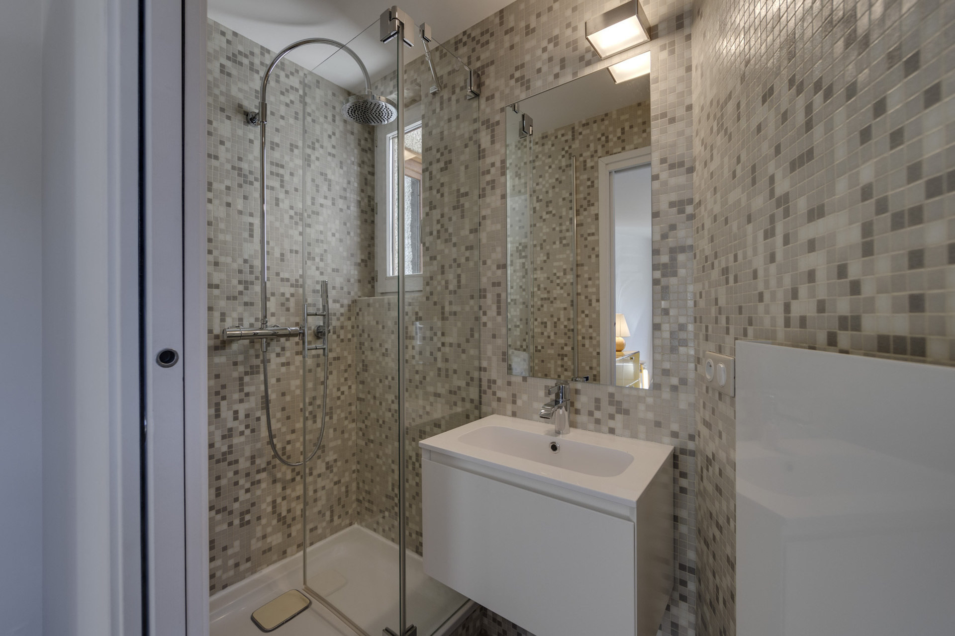 _lv_images__lot_0074061564_07_1447509