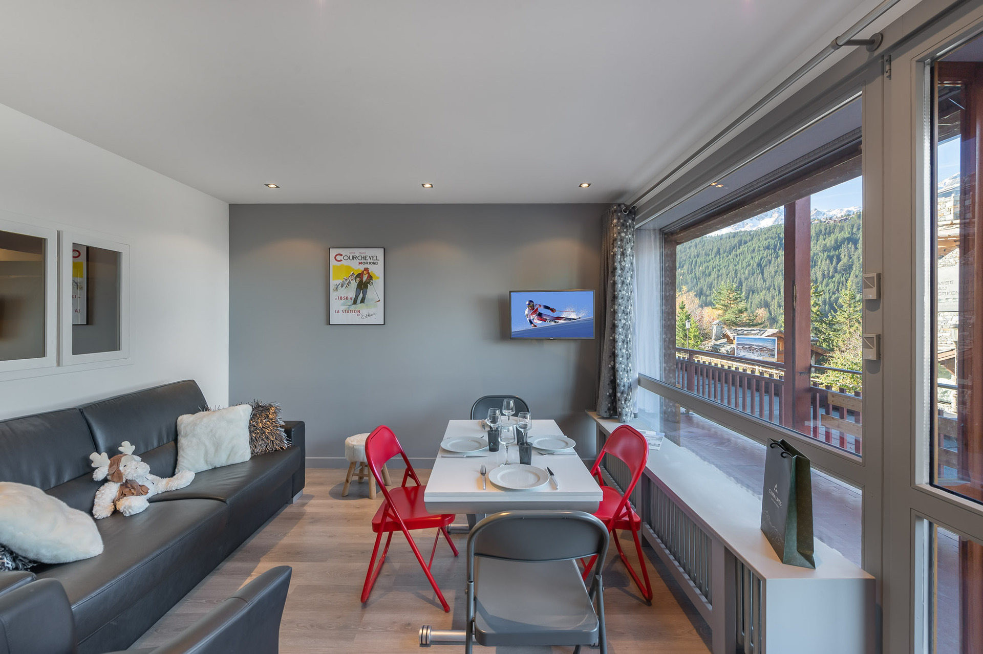 _lv_images__lot_0074061596_03_1445492