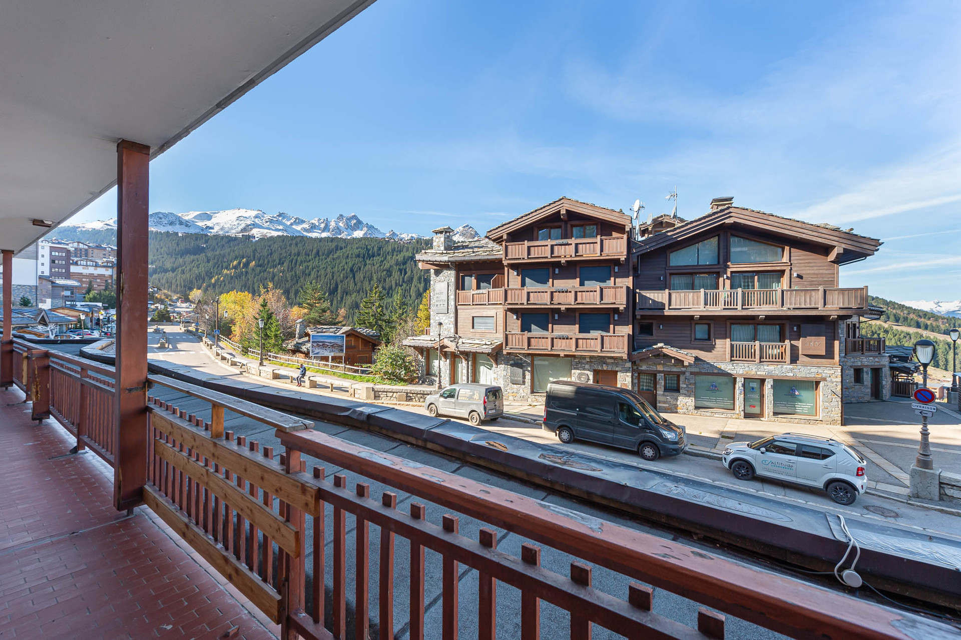 _lv_images__lot_0074061596_10_1445499