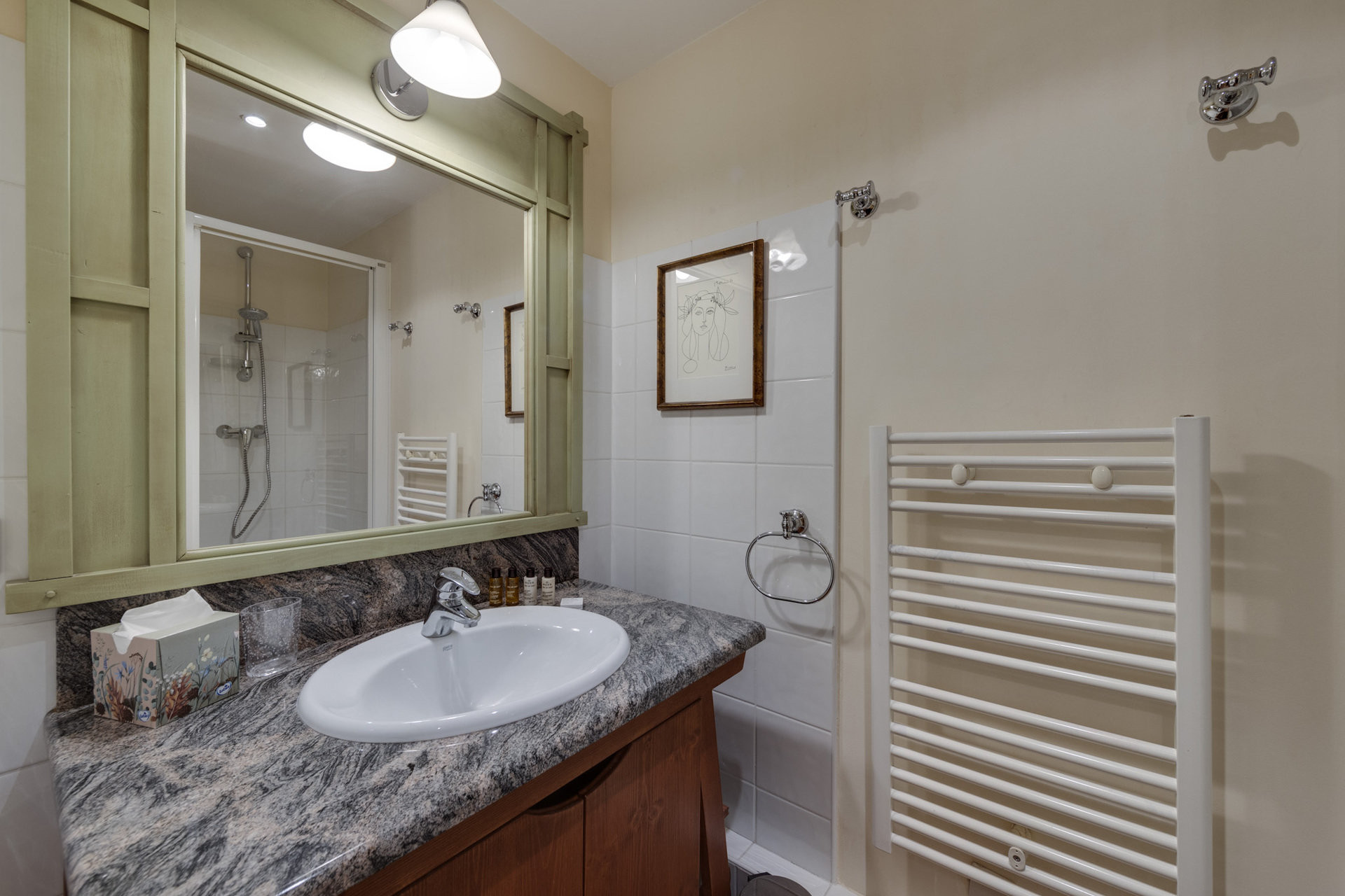 _lv_images__lot_0074061686_05_1447786