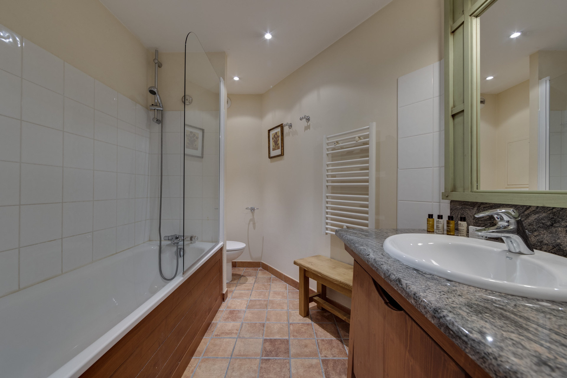 _lv_images__lot_0074061686_07_1447788